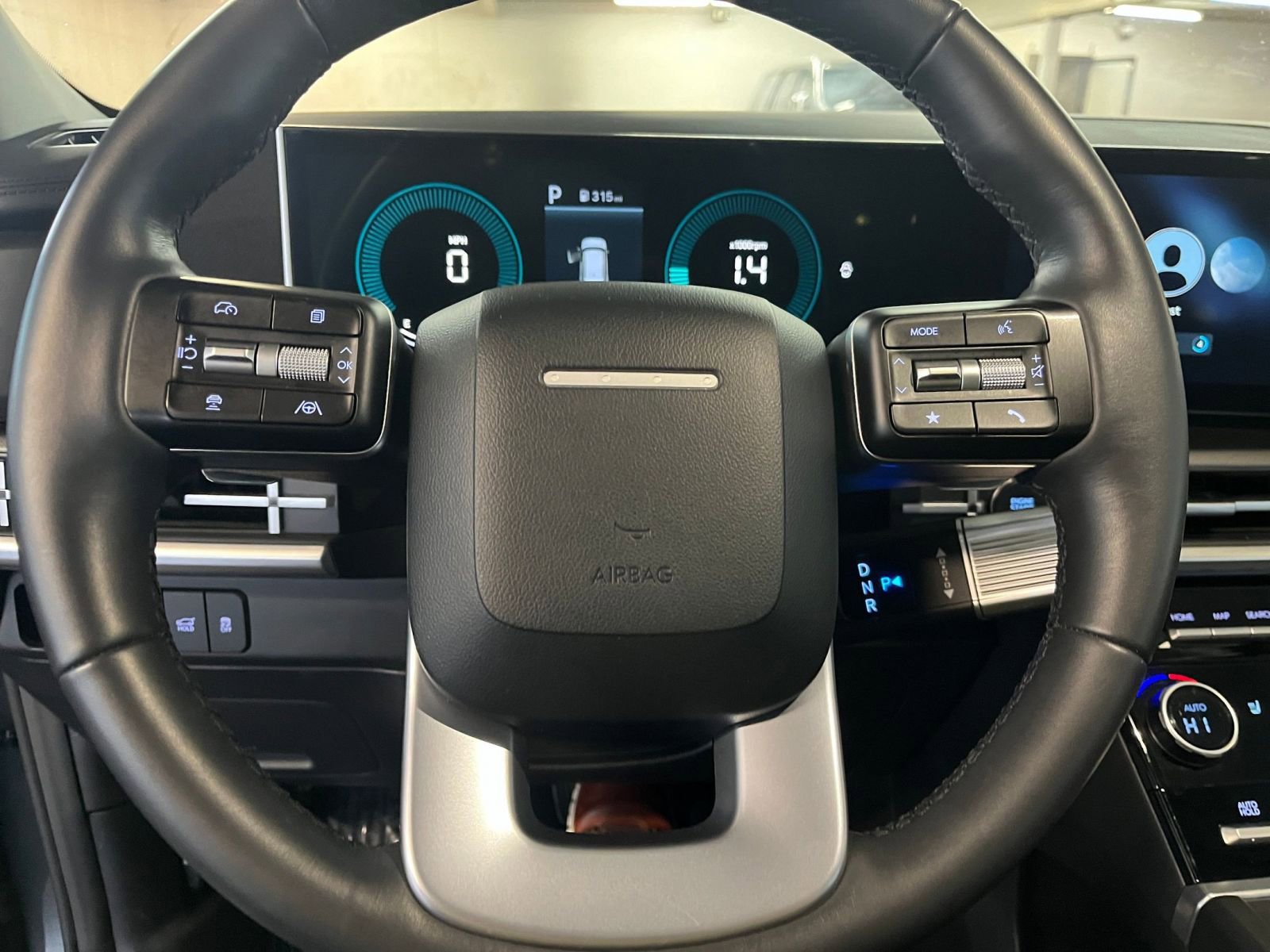 Thumbnail: 2025 Hyundai Santa Fe - 31