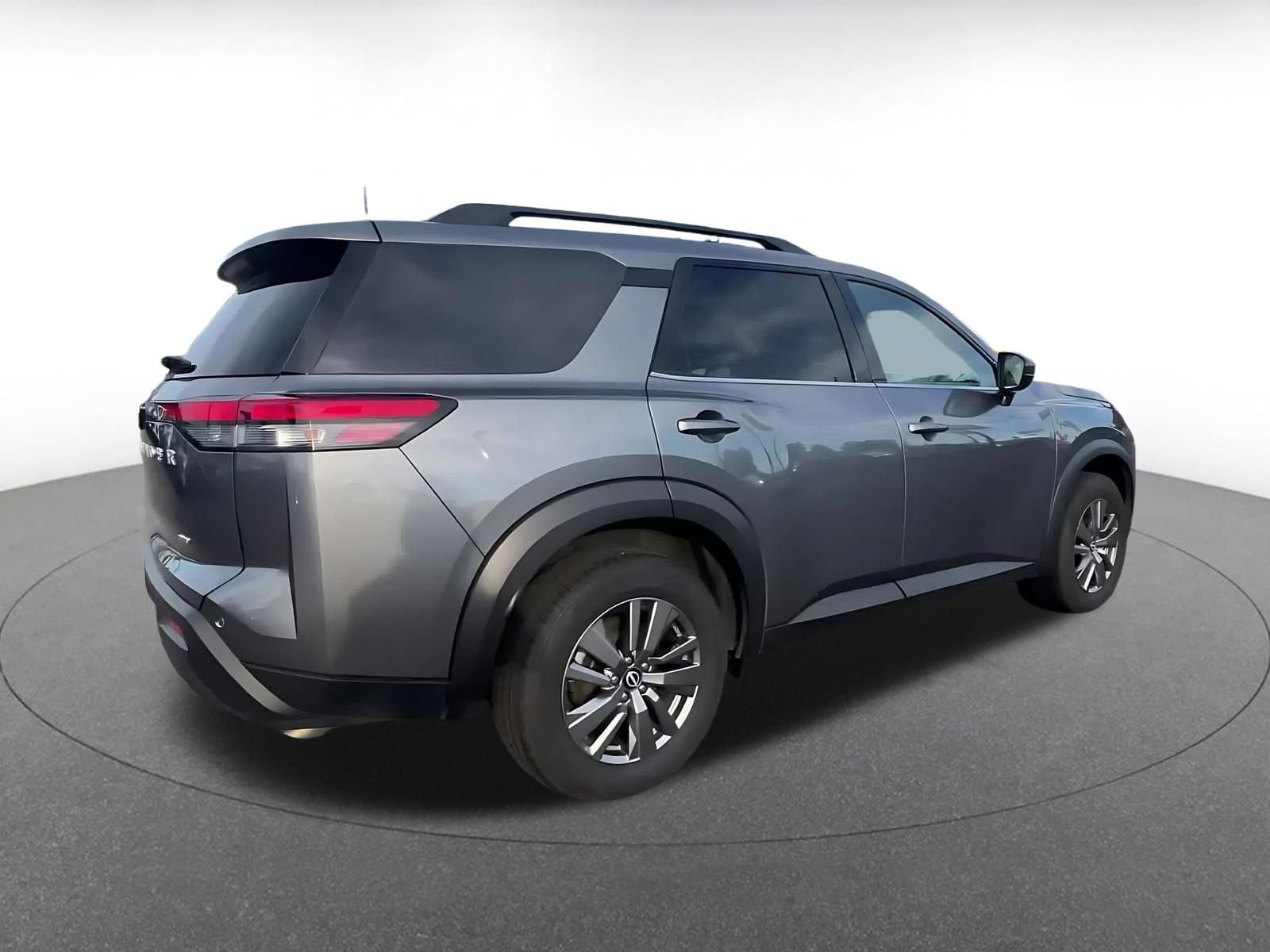 Thumbnail: 2025 Nissan Pathfinder - 14