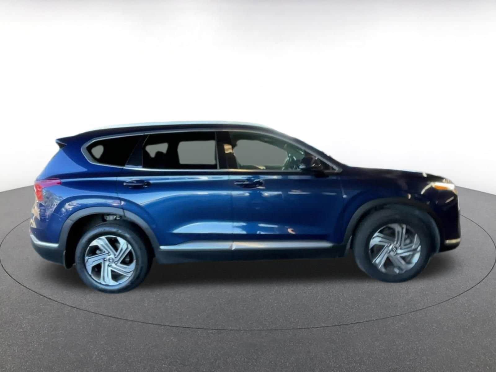 2021 Hyundai Santa Fe SEL 16