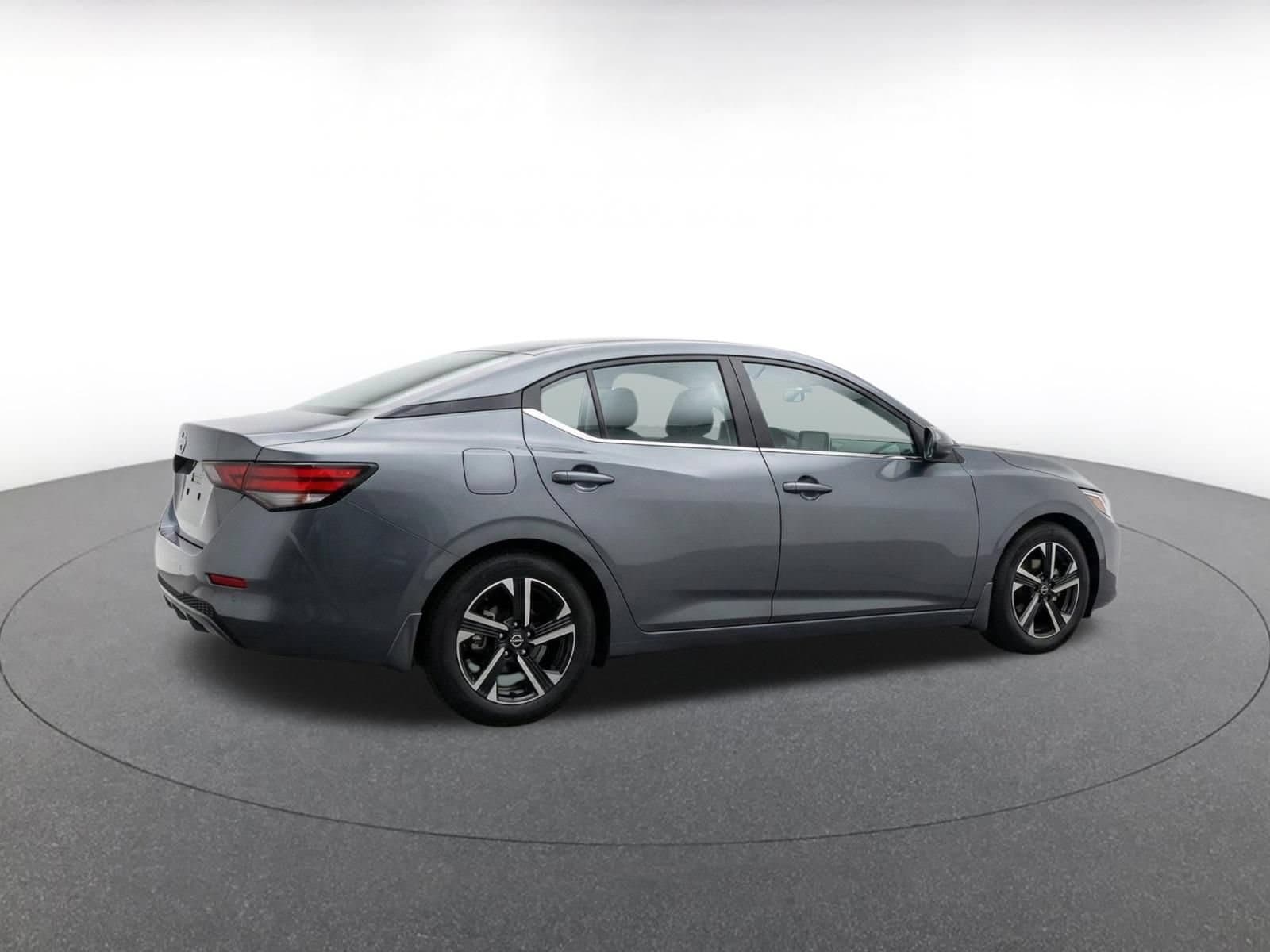 Thumbnail: 2025 Nissan Sentra - 9