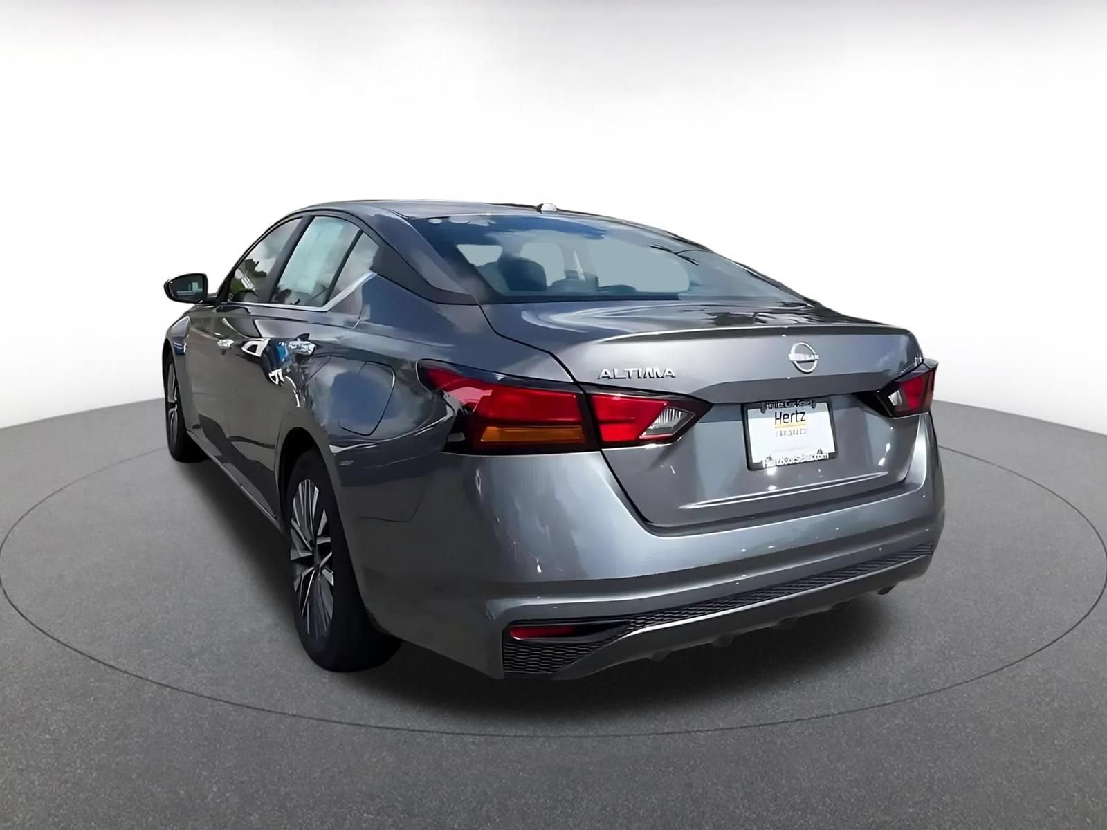 Thumbnail: 2025 Nissan Altima - 9
