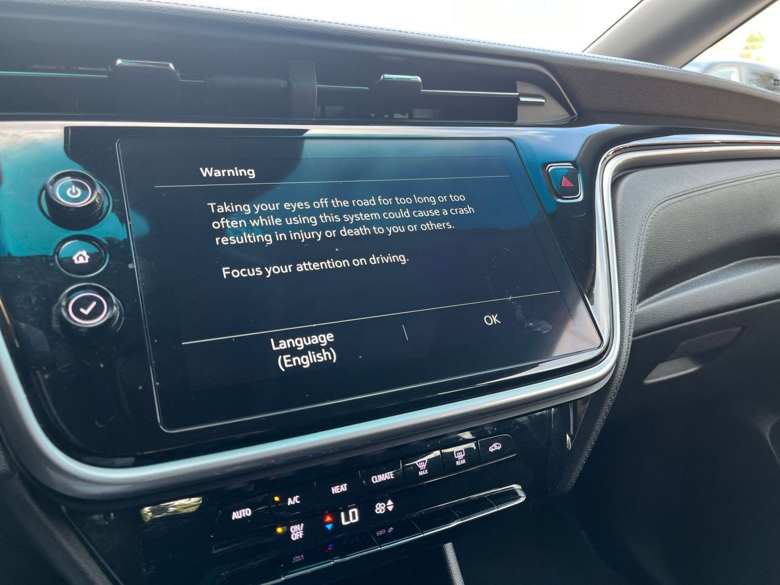 Thumbnail: 2023 Chevrolet Bolt EV - 23