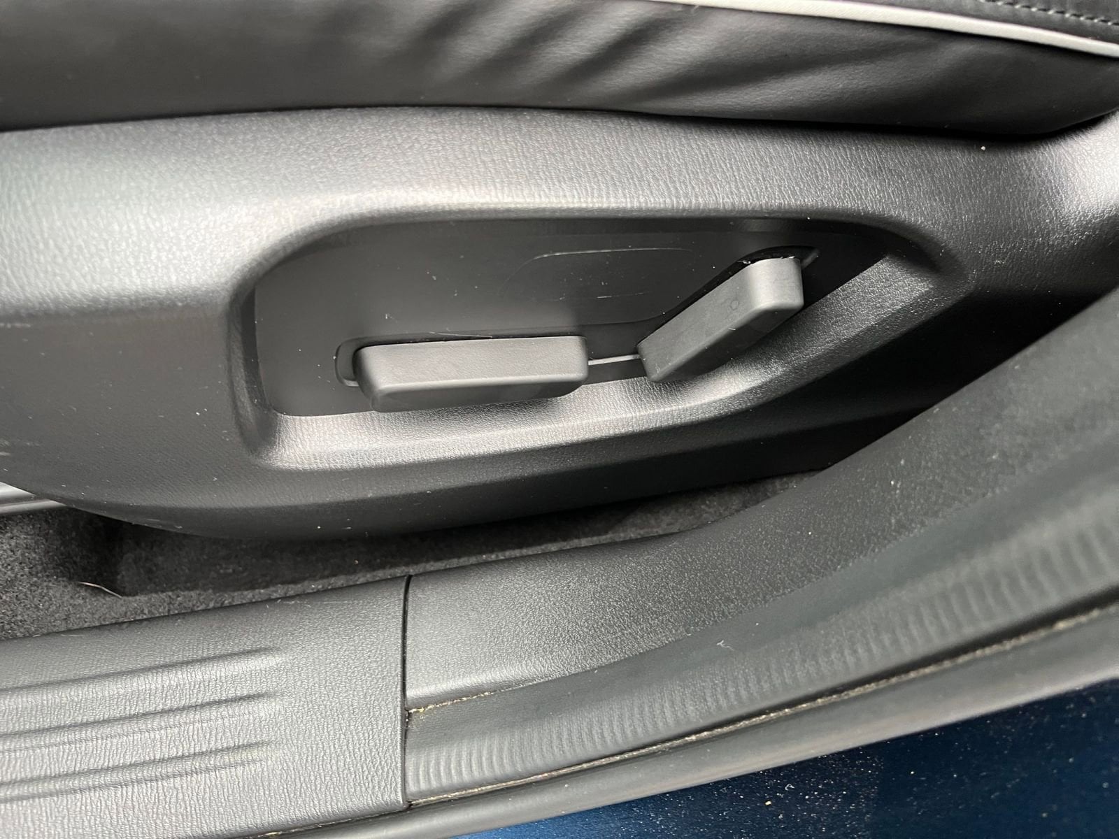 Thumbnail: 2025 Mazda CX-5 - 23