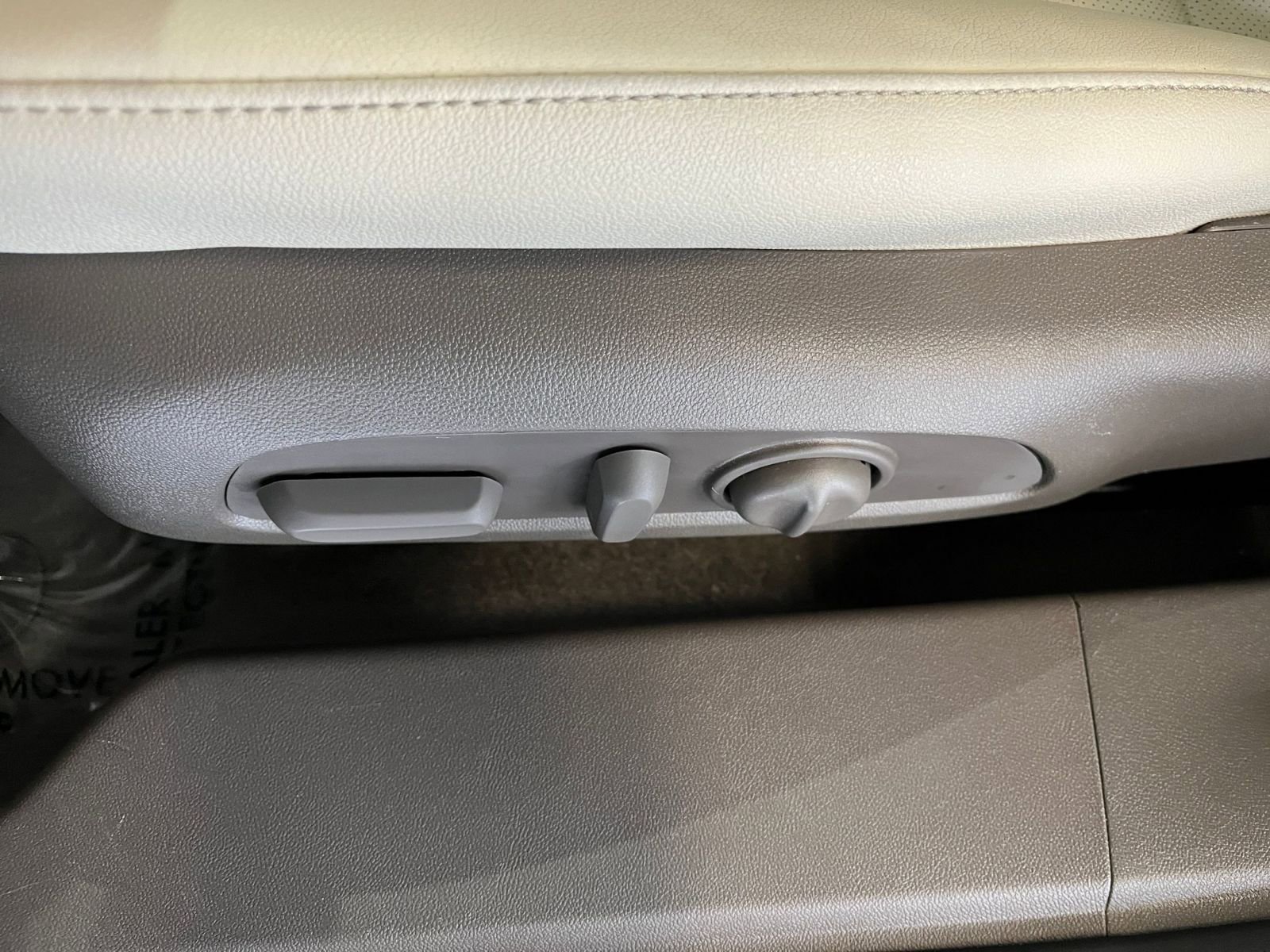 Thumbnail: 2024 Chevrolet Malibu - 22