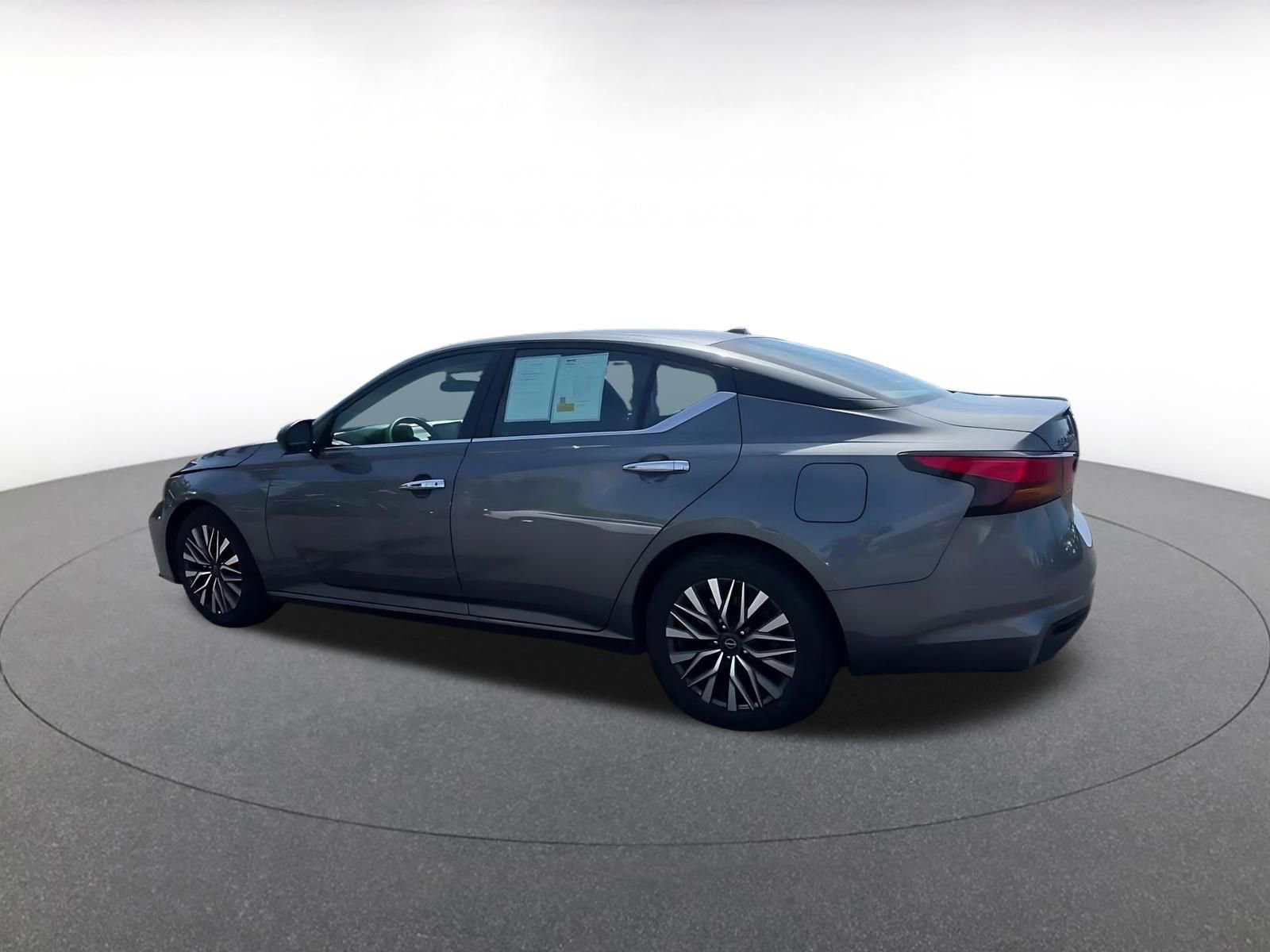 Thumbnail: 2025 Nissan Altima - 10