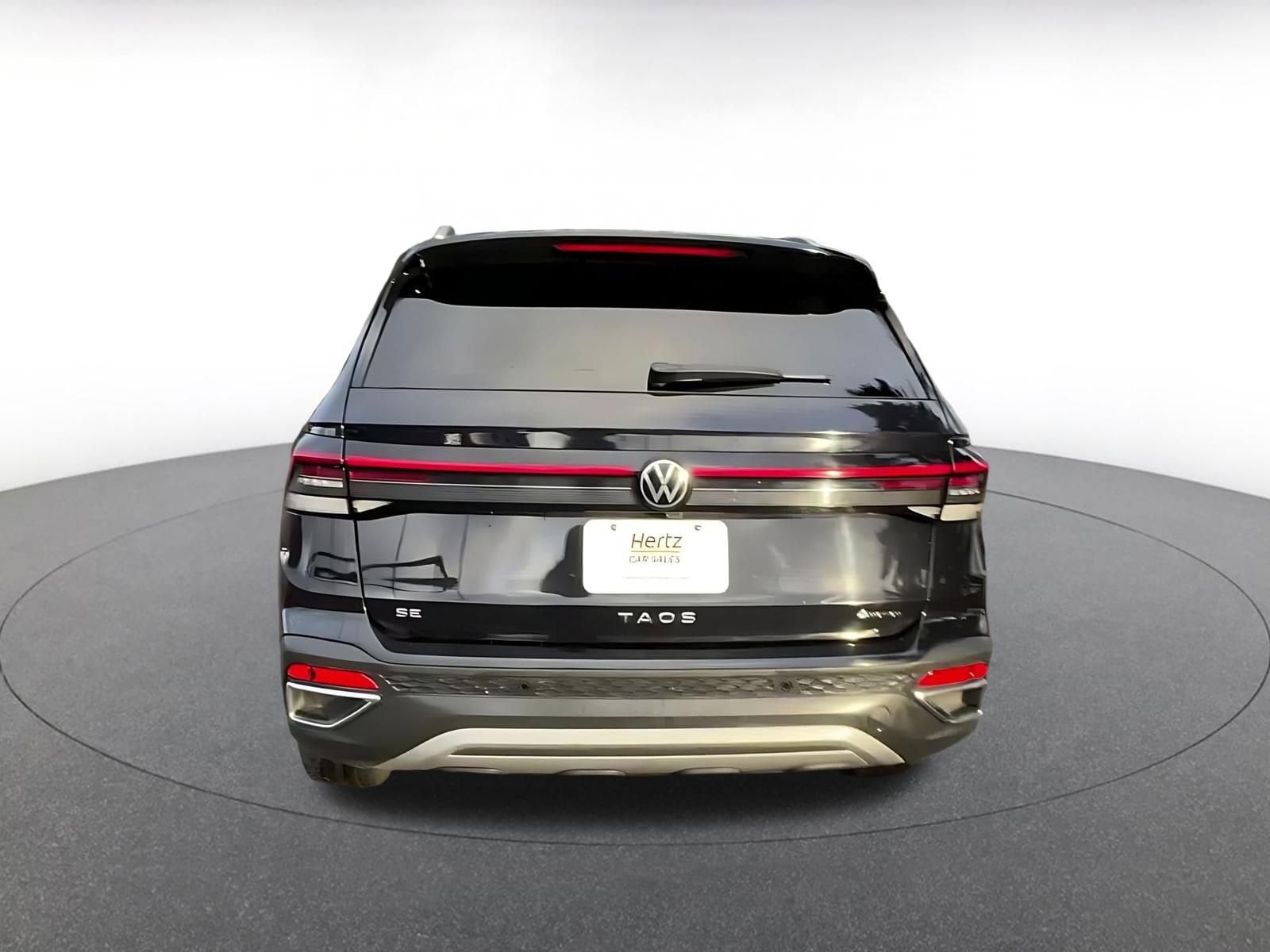 Thumbnail: 2025 Volkswagen Taos - 12