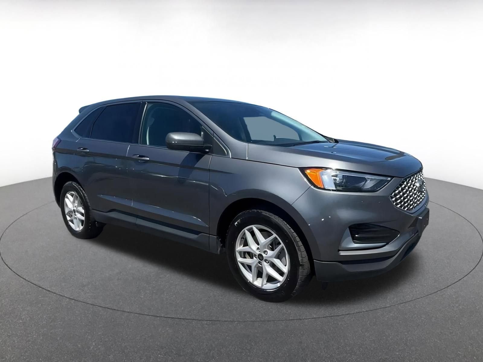 2024 Ford Edge SEL 2