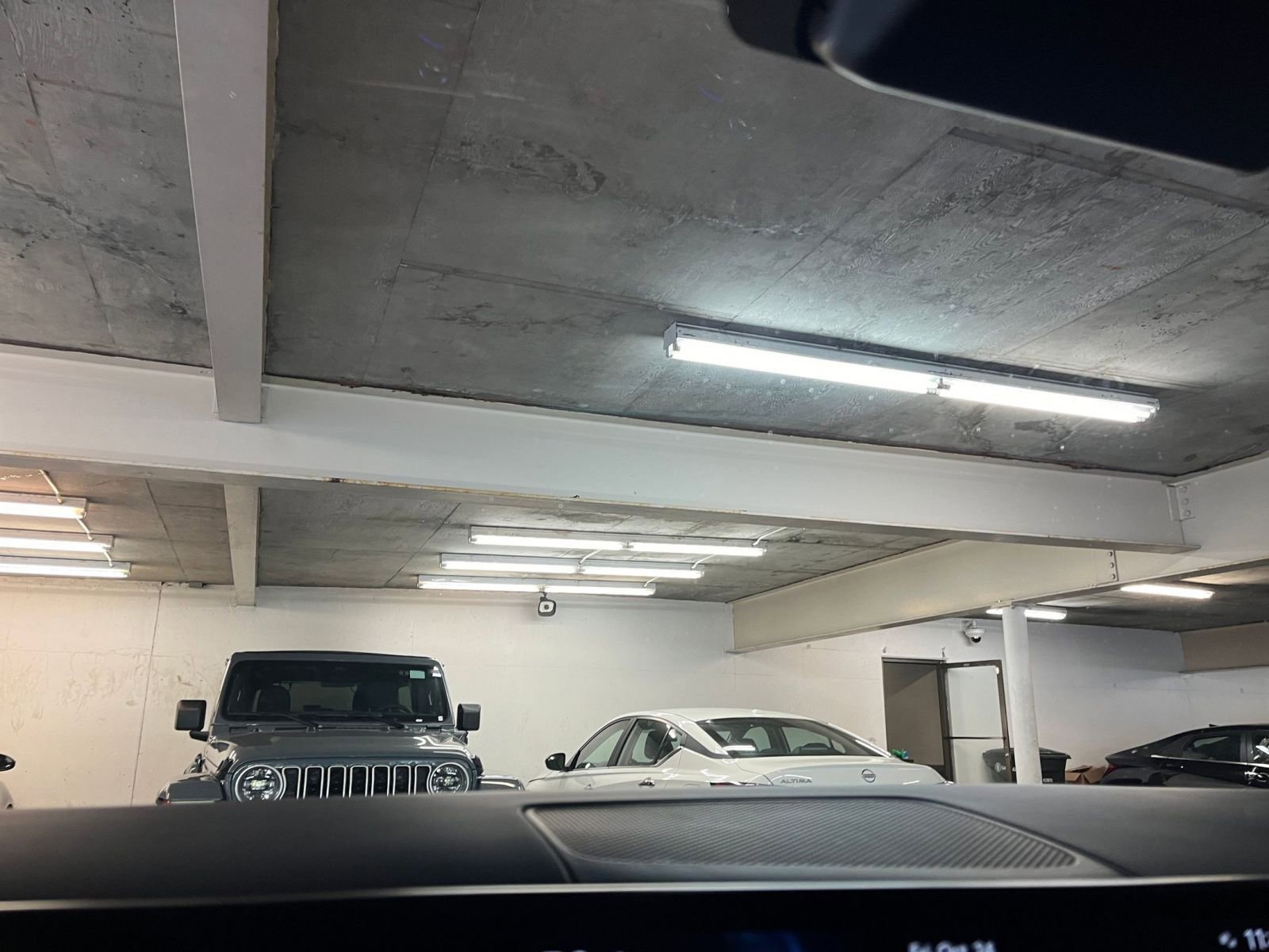 Thumbnail: 2025 Hyundai Santa Fe - 18