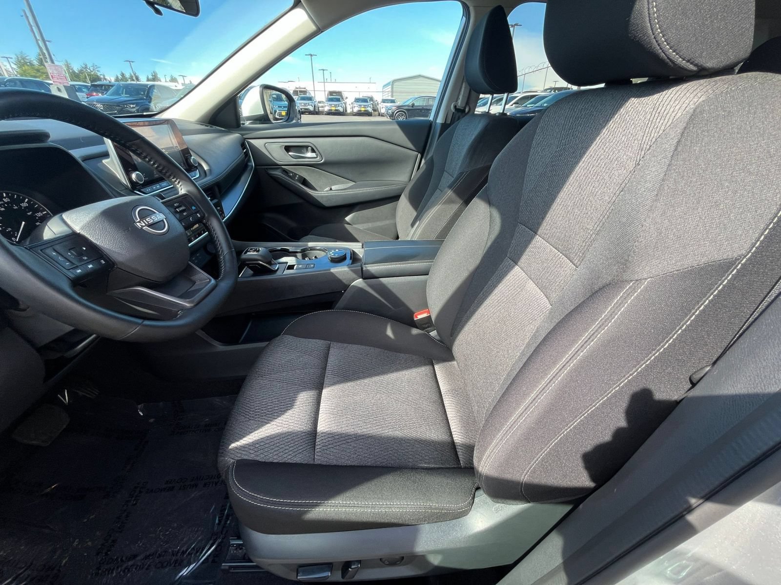 Thumbnail: 2025 Nissan Rogue - 28