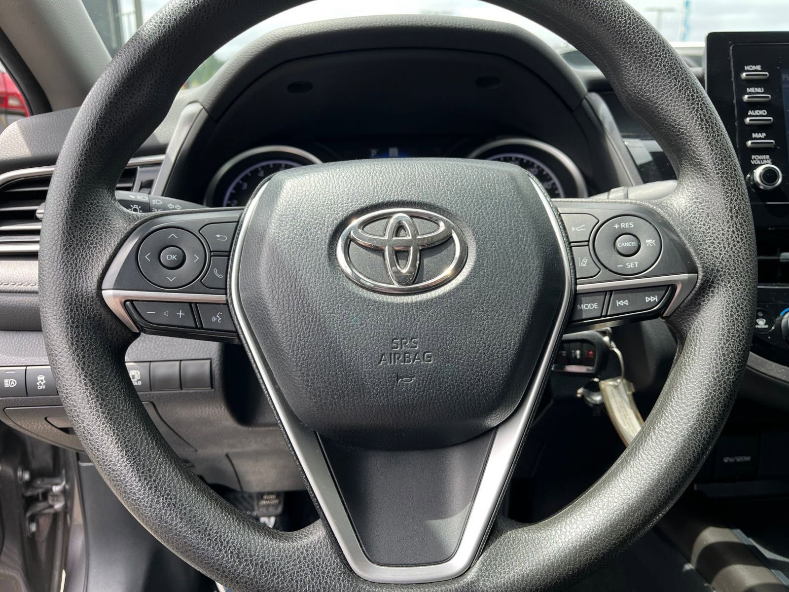 Thumbnail: 2023 Toyota Camry - 28