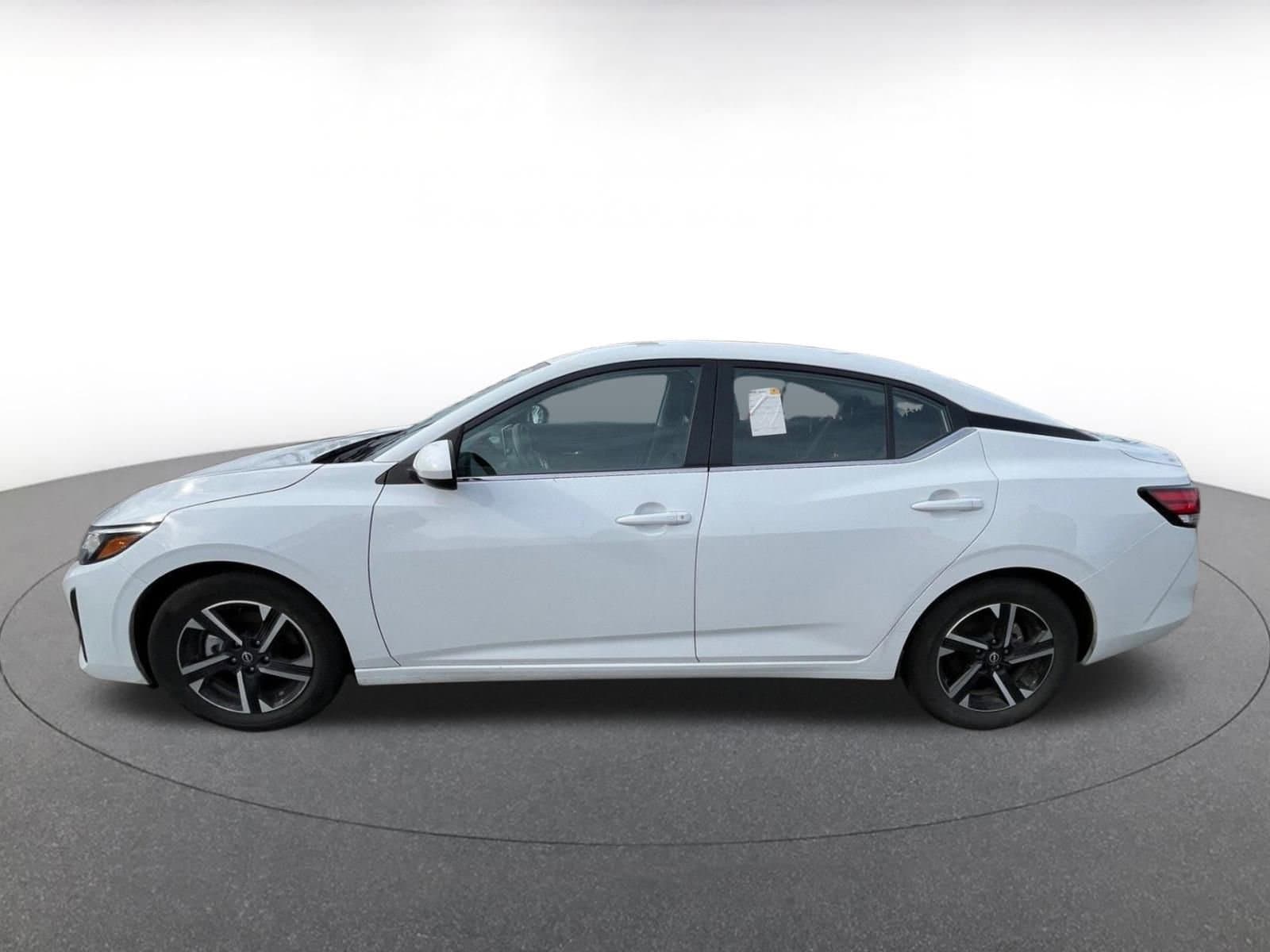 Thumbnail: 2025 Nissan Sentra - 4