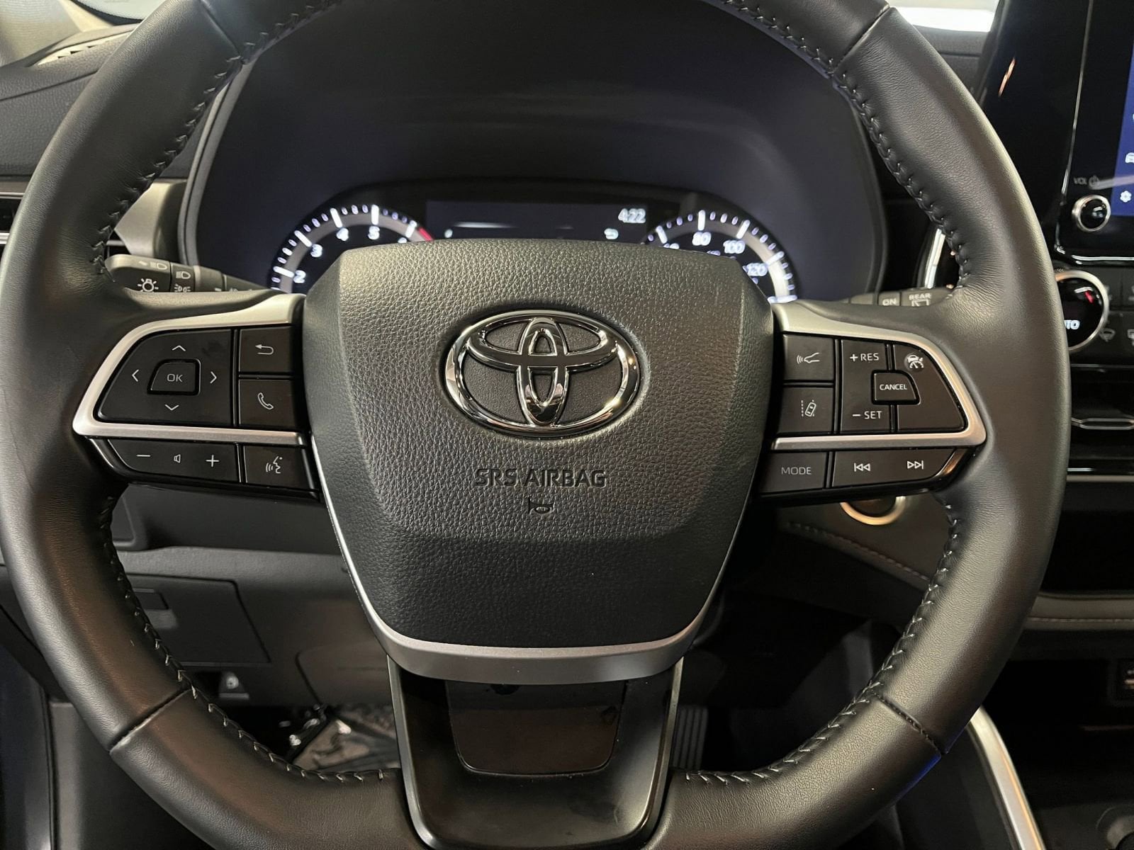 Thumbnail: 2025 Toyota Highlander - 29