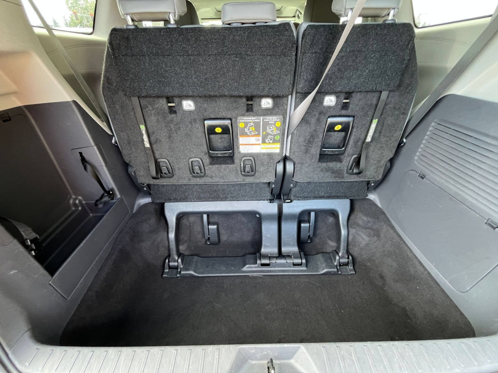 Thumbnail: 2023 Toyota Sienna - 34