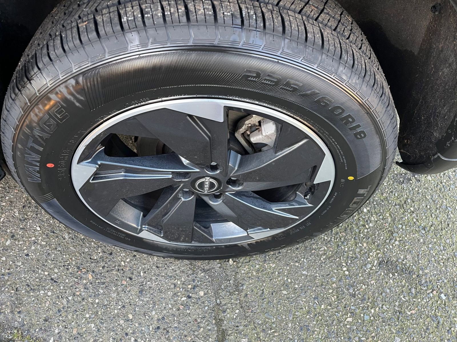 Thumbnail: 2025 Nissan Rogue - 32