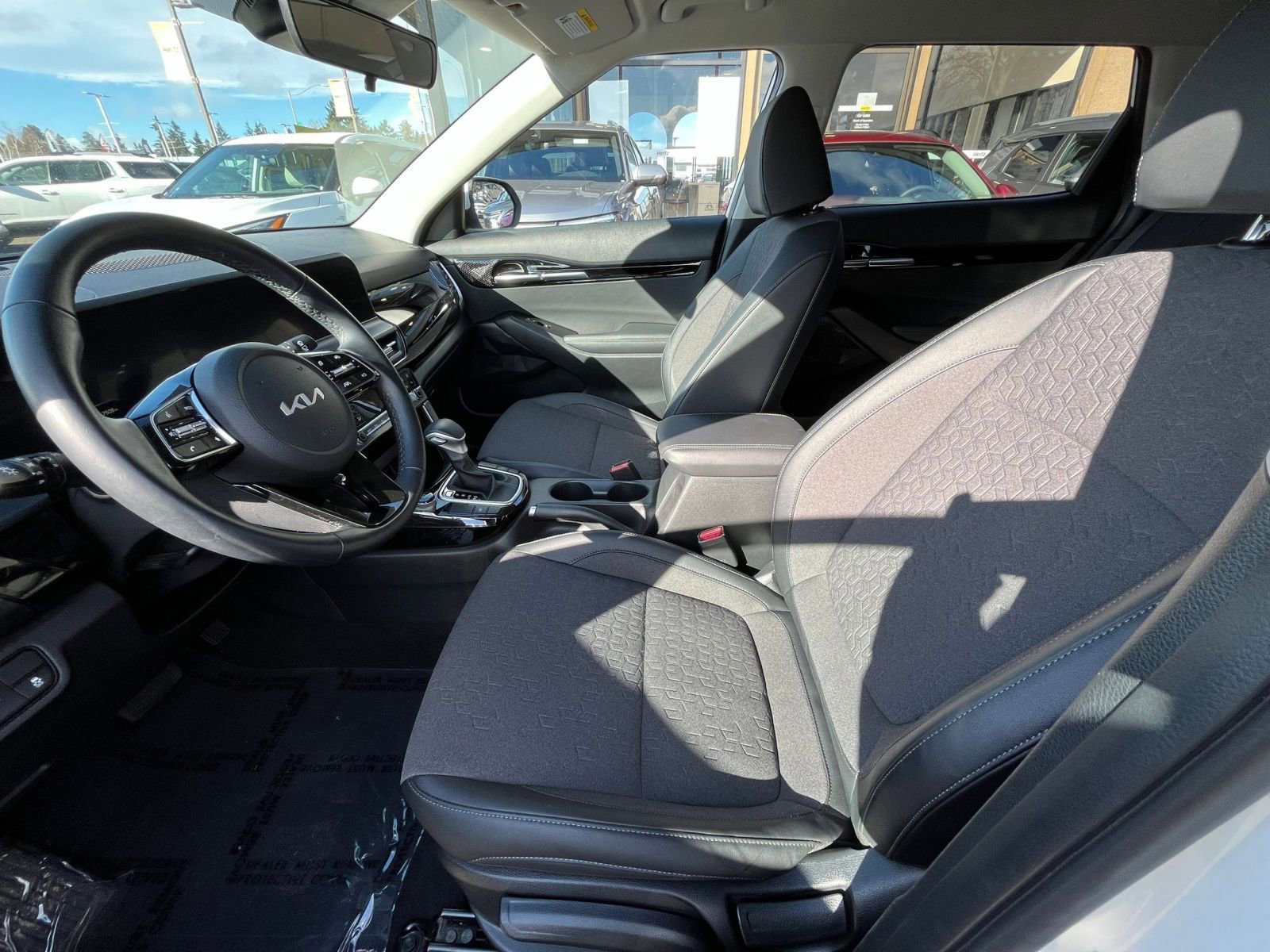 Thumbnail: 2025 Kia Seltos - 29