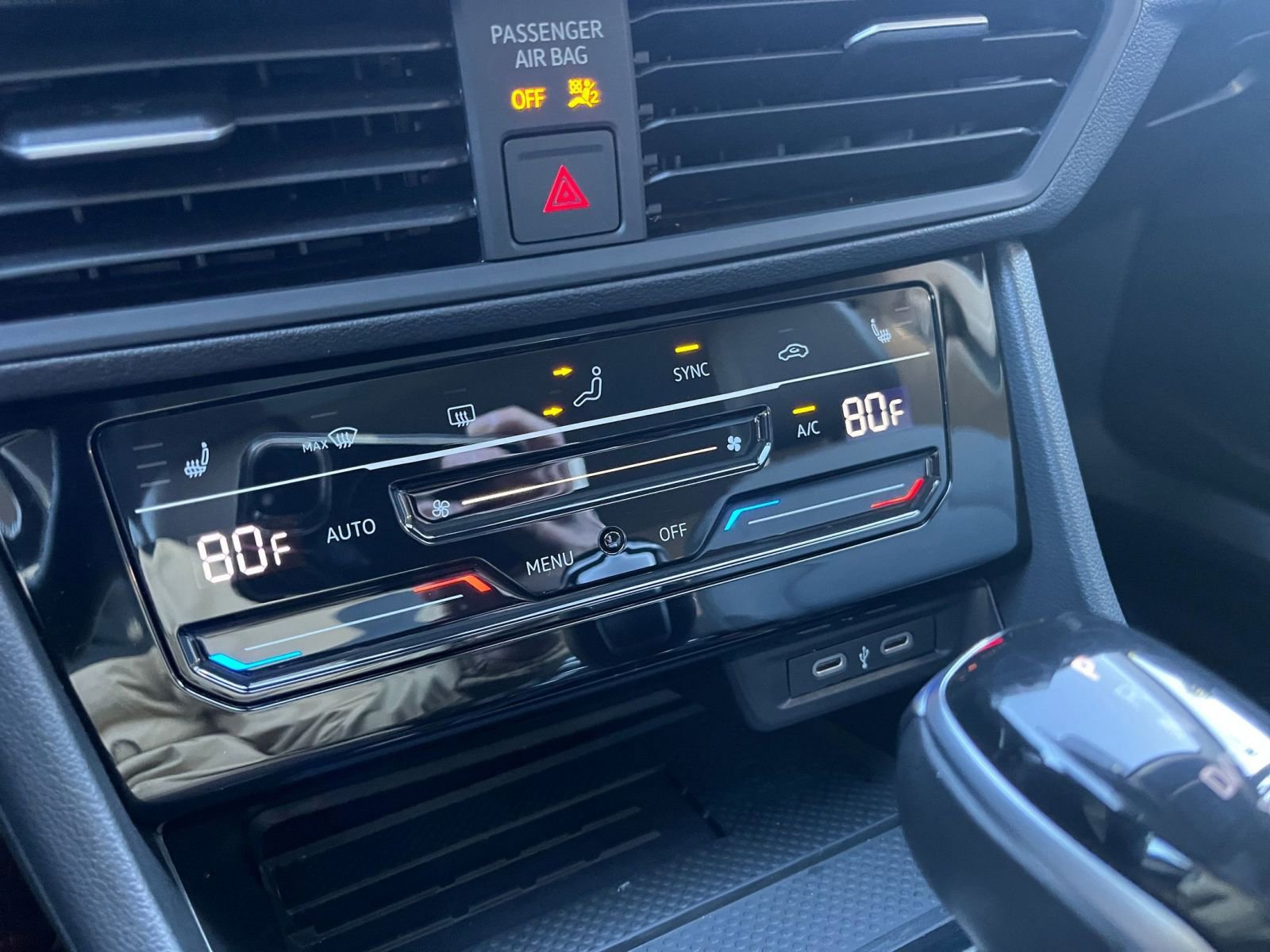 Thumbnail: 2025 Volkswagen Jetta - 24