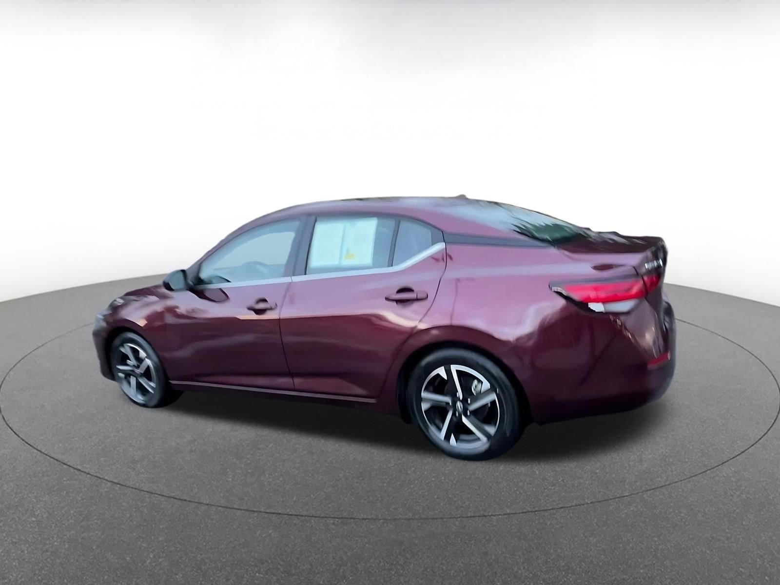 Thumbnail: 2025 Nissan Sentra - 10