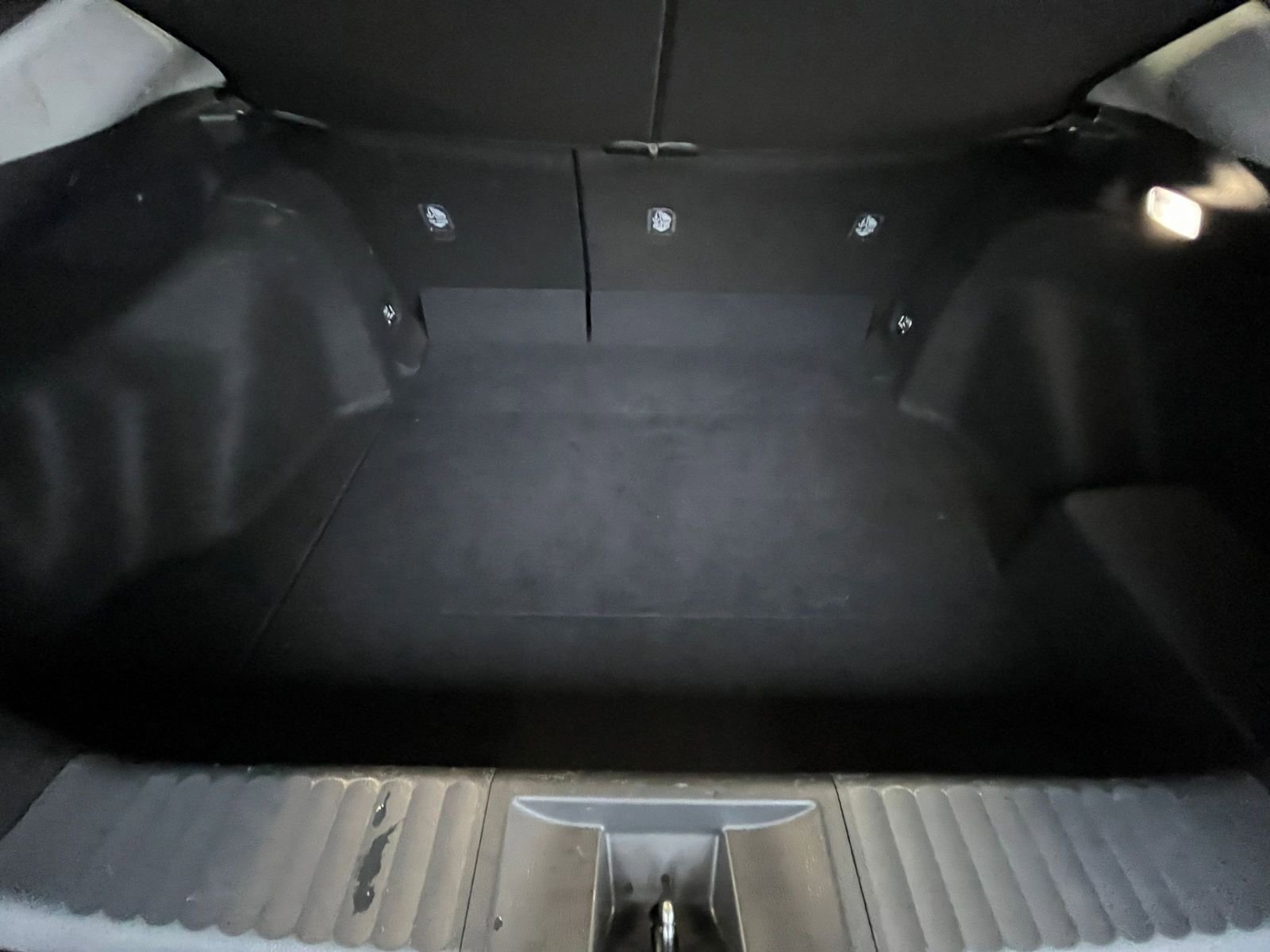 Thumbnail: 2025 Toyota Prius - 31