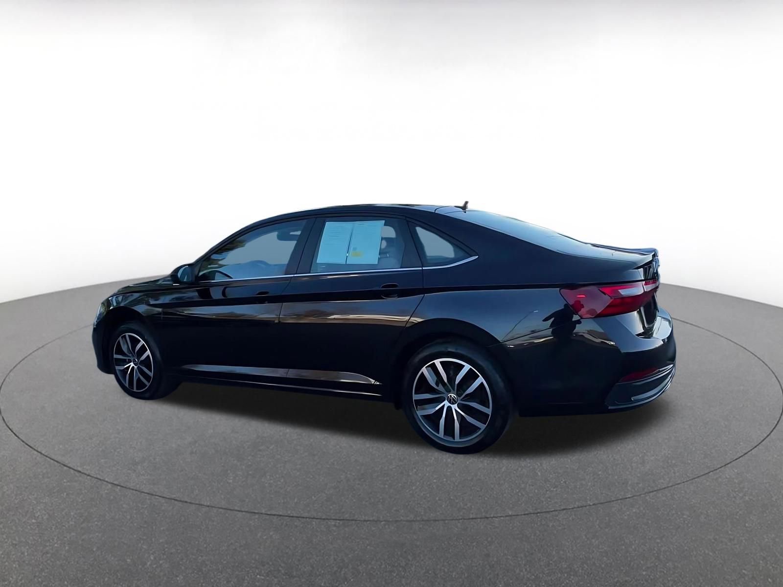 Thumbnail: 2025 Volkswagen Jetta - 11