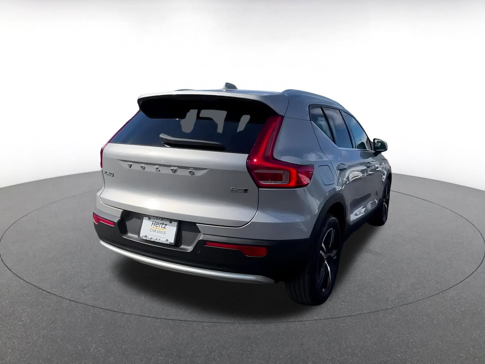 Thumbnail: 2024 Volvo XC40 - 14
