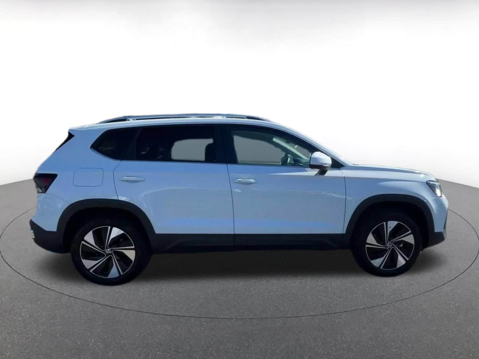Thumbnail: 2026 Volkswagen Taos - 15