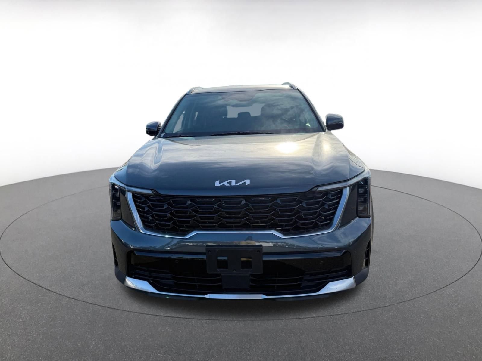 Thumbnail: 2024 Kia Sorento - 2