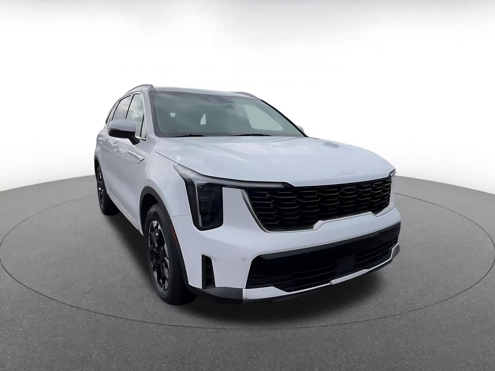 Thumbnail: 2024 Kia Sorento - 3