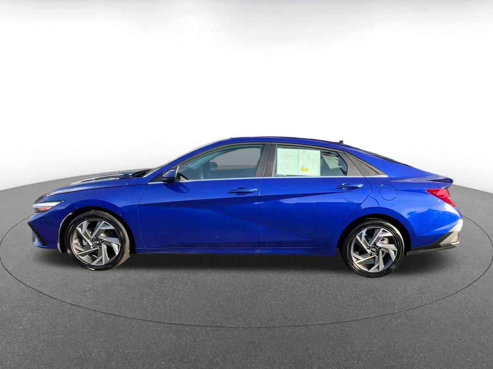 Thumbnail: 2025 Hyundai Elantra - 9