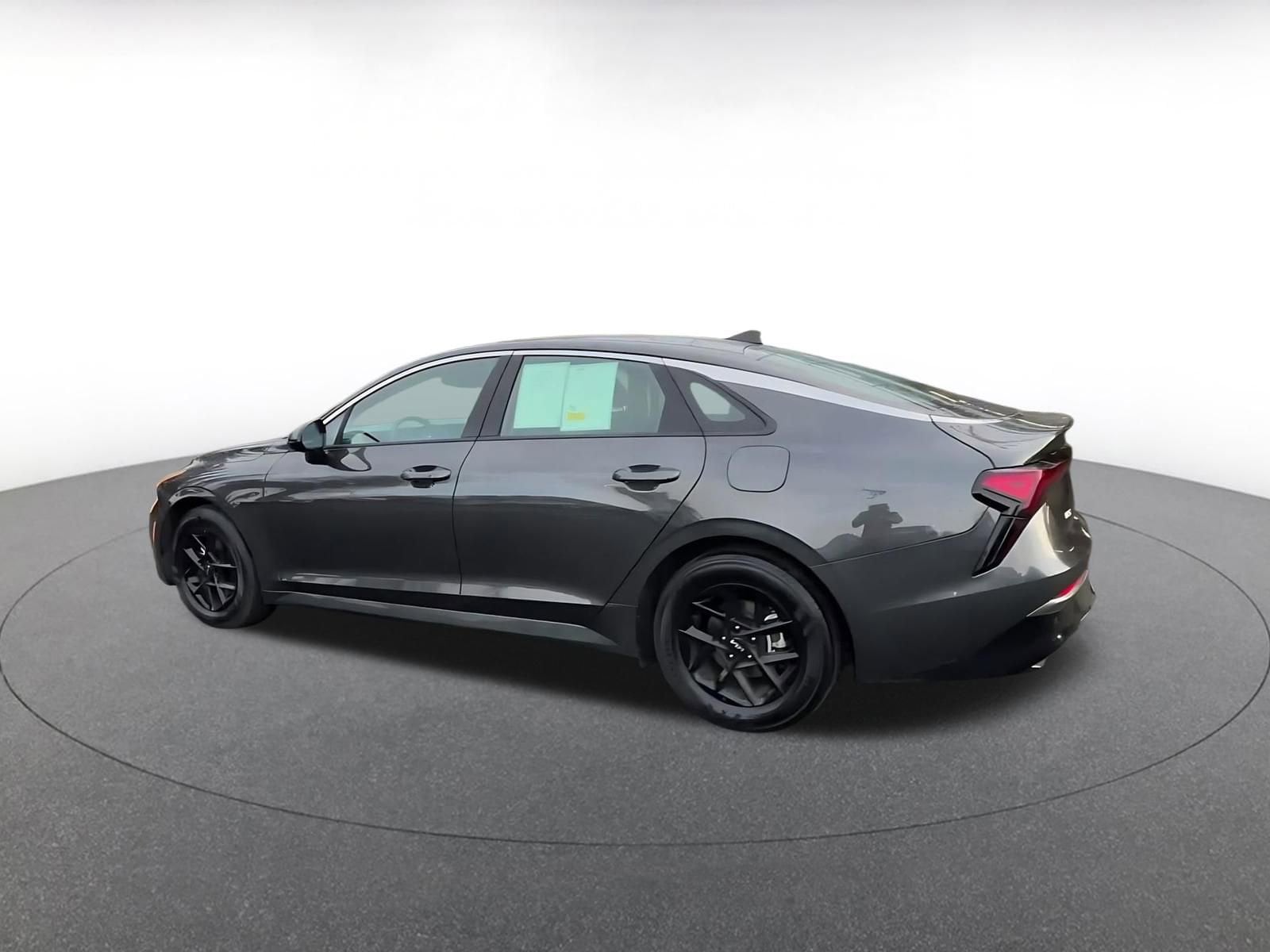 Thumbnail: 2025 Kia K5 - 10