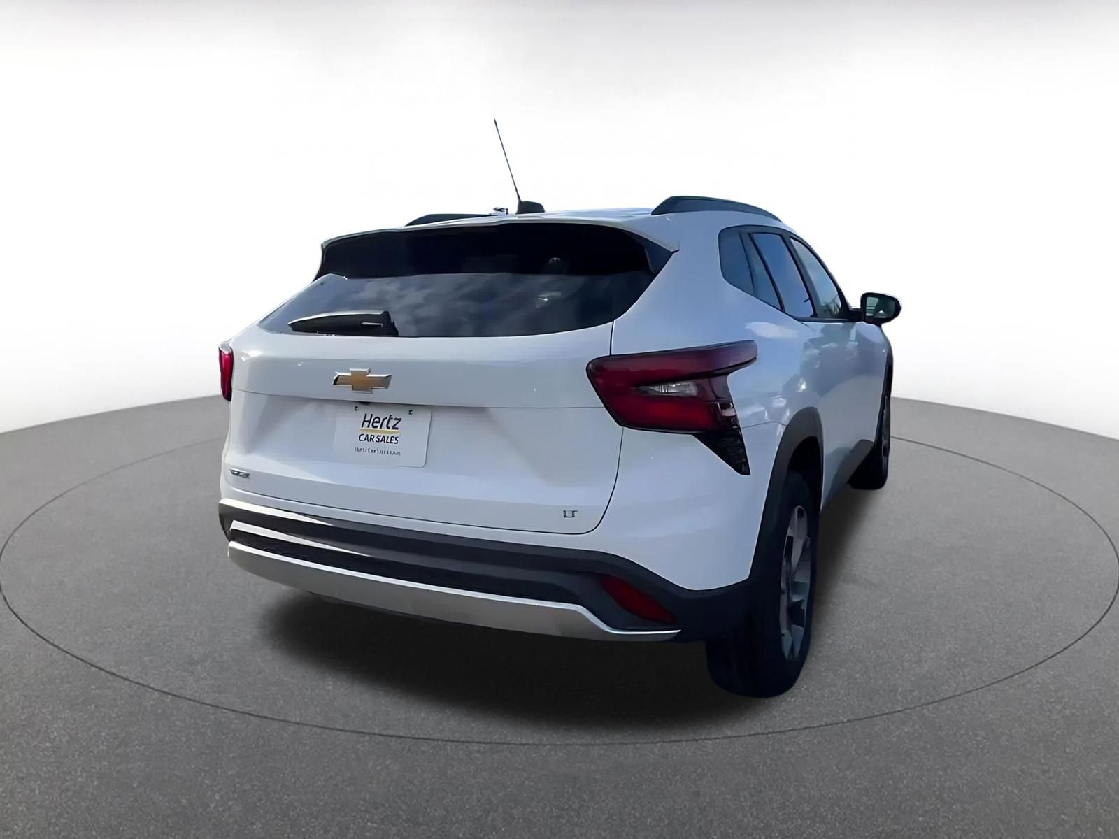 Thumbnail: 2025 Chevrolet Trax - 15