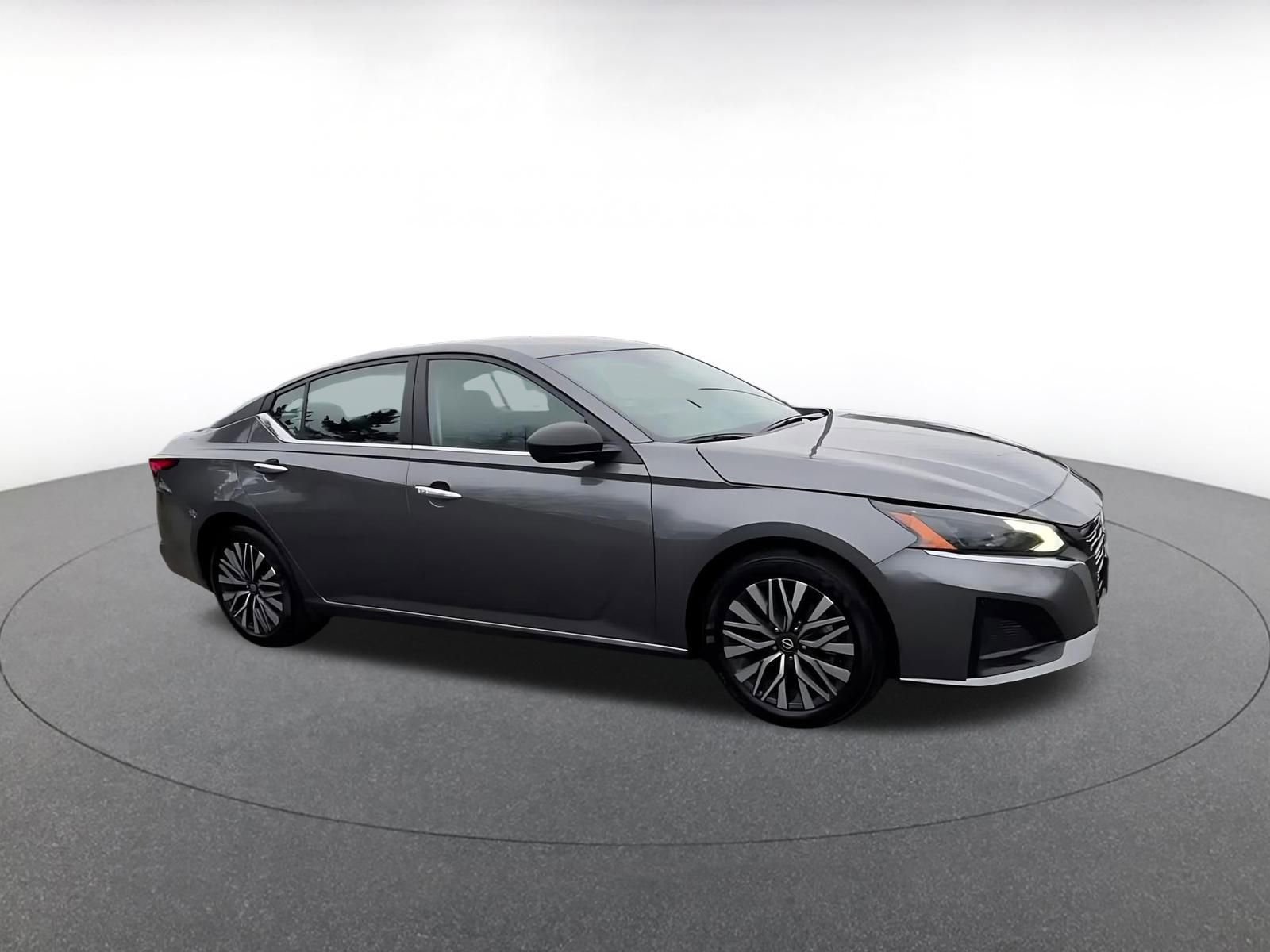 Thumbnail: 2025 Nissan Altima - 2