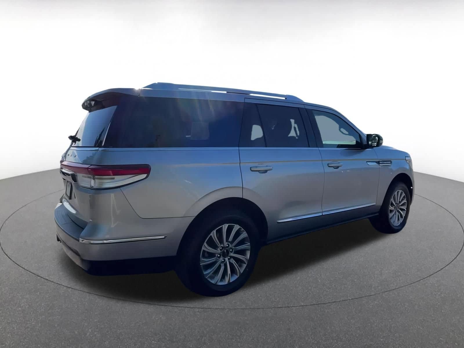 Thumbnail: 2023 Lincoln Navigator - 13