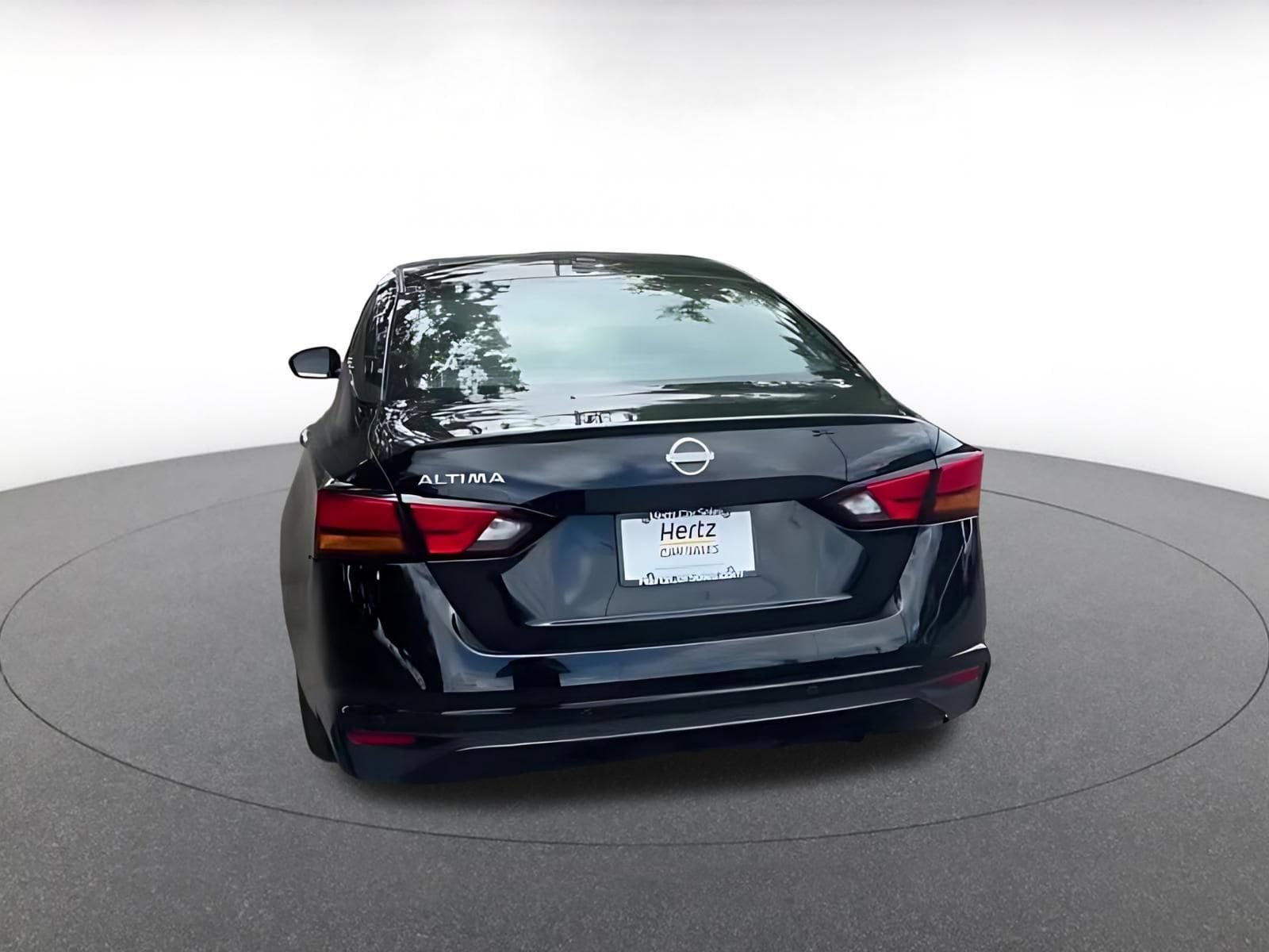 Thumbnail: 2025 Nissan Altima - 16