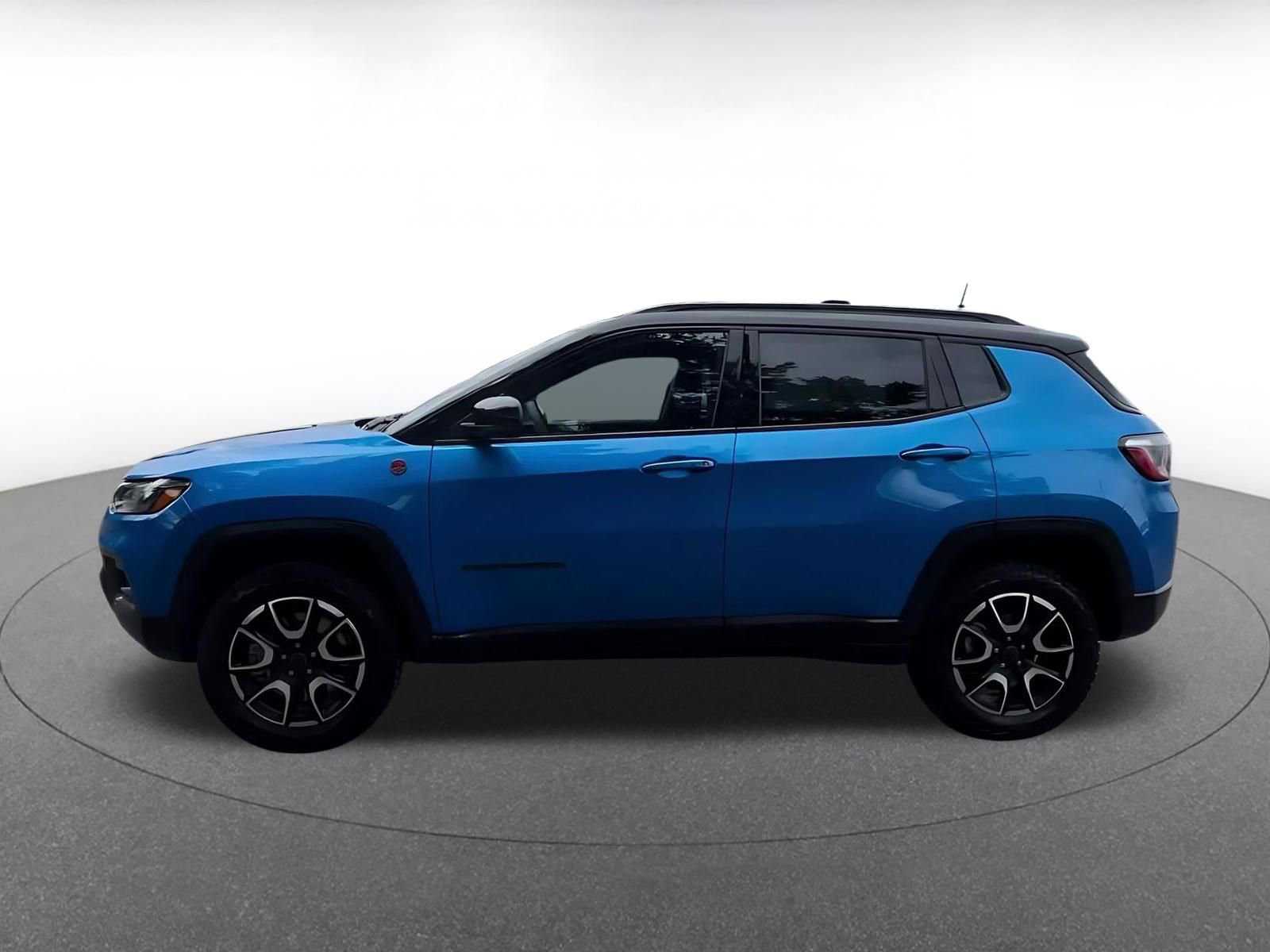 Thumbnail: 2025 Jeep Compass - 9