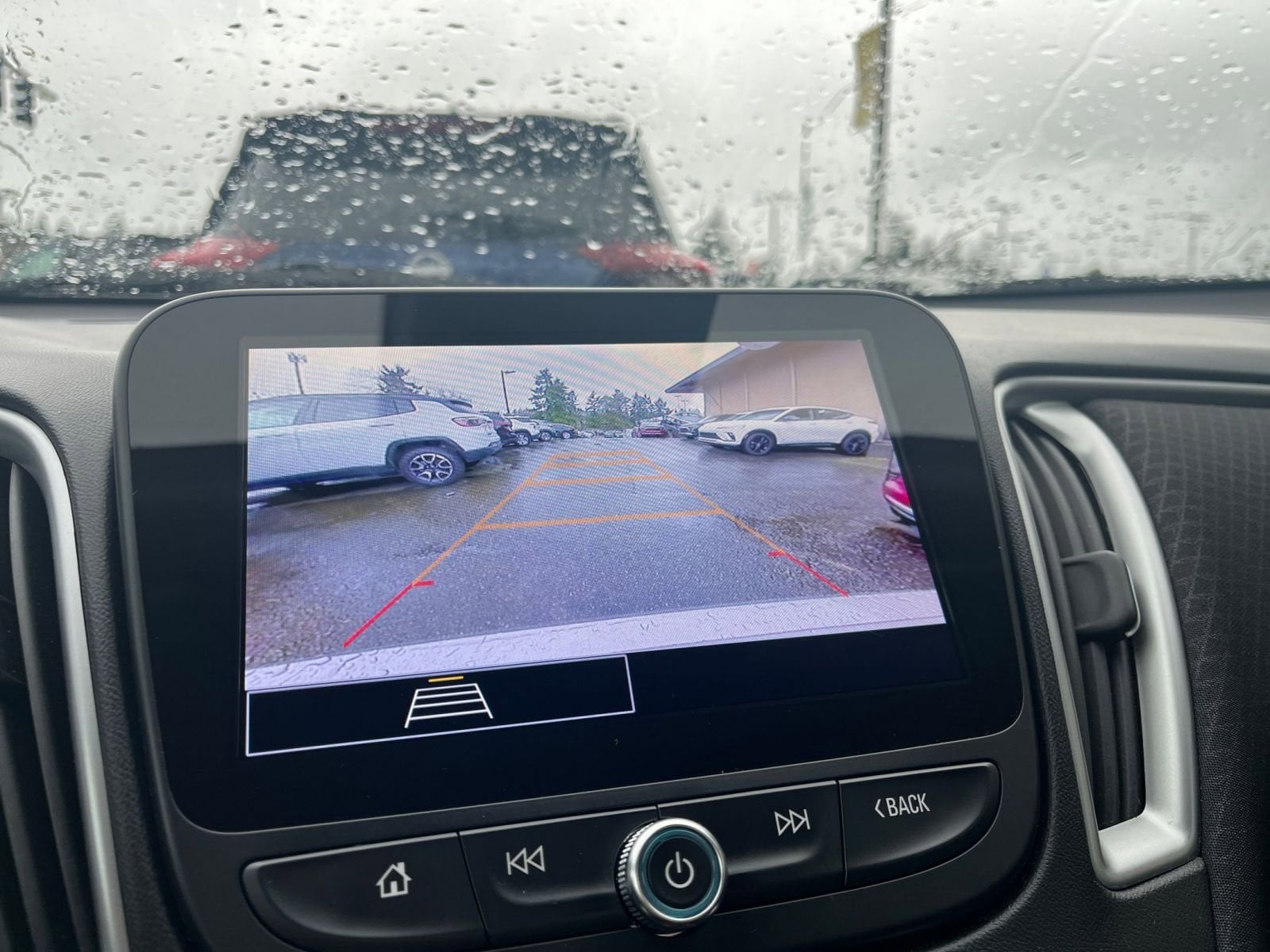 Thumbnail: 2024 Chevrolet Malibu - 25