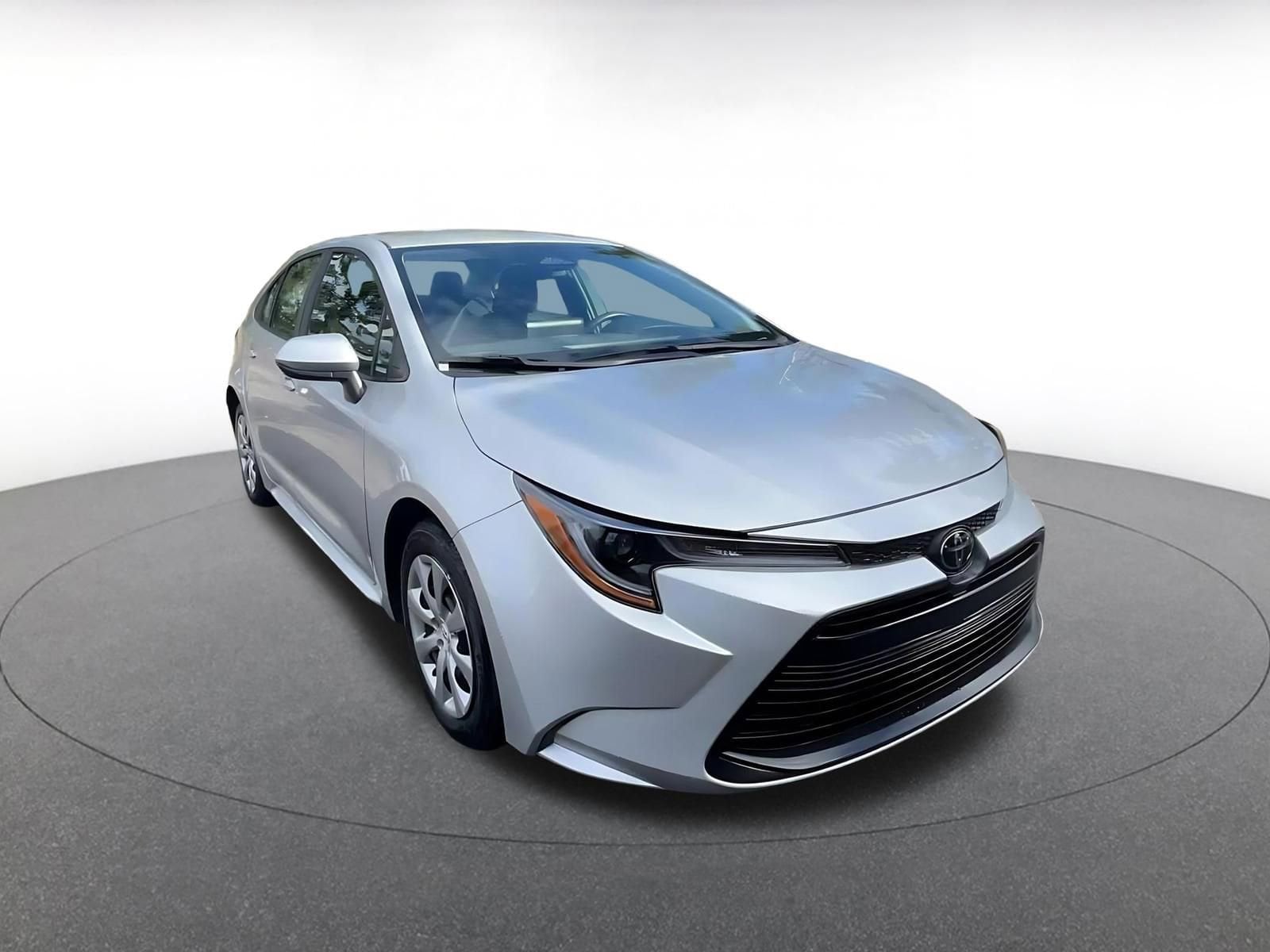 Thumbnail: 2025 Toyota Corolla - 3