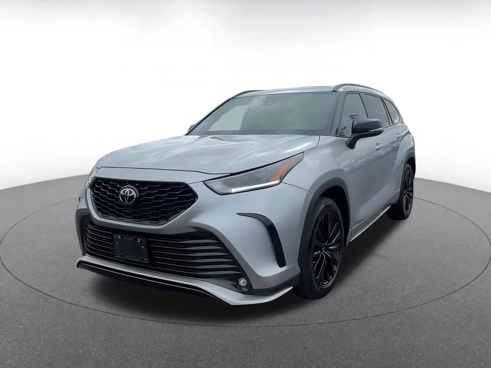 Thumbnail: 2024 Toyota Highlander - 6