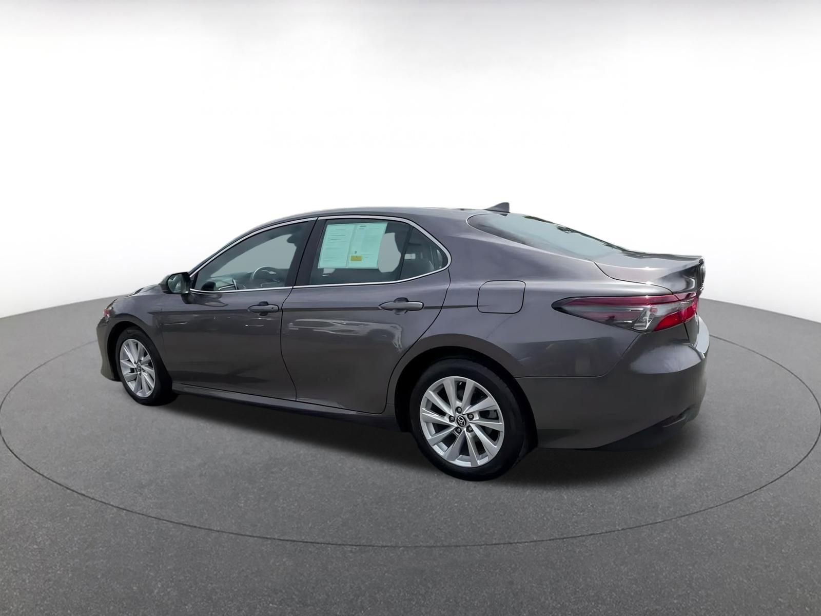 Thumbnail: 2023 Toyota Camry - 10