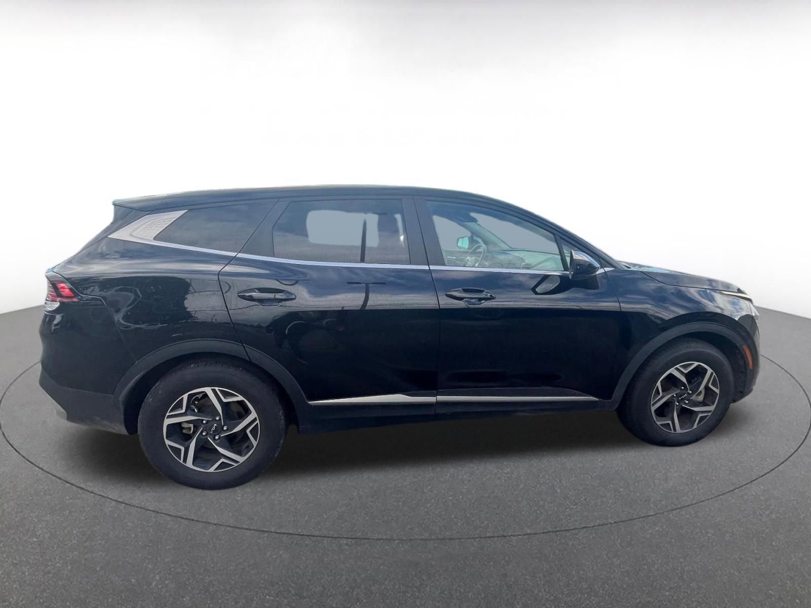 Thumbnail: 2025 Kia Sportage - 8