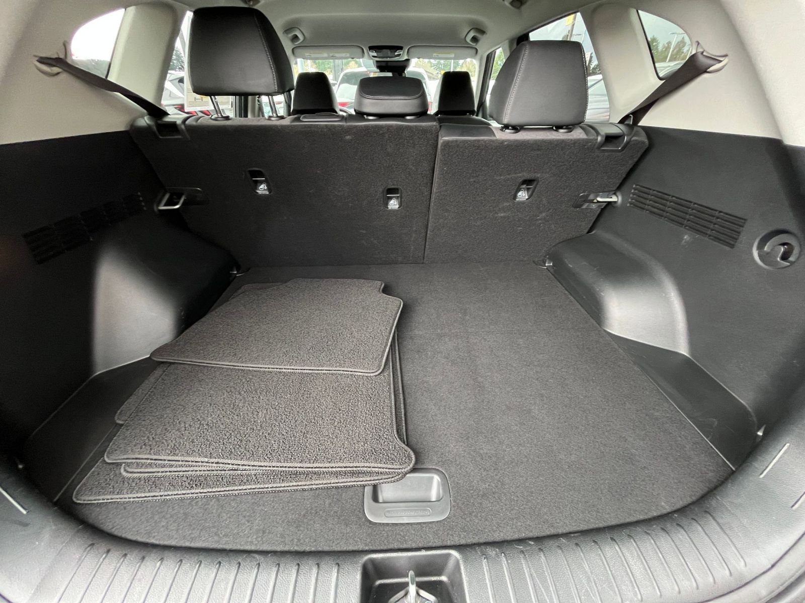 Thumbnail: 2025 Kia Seltos - 33