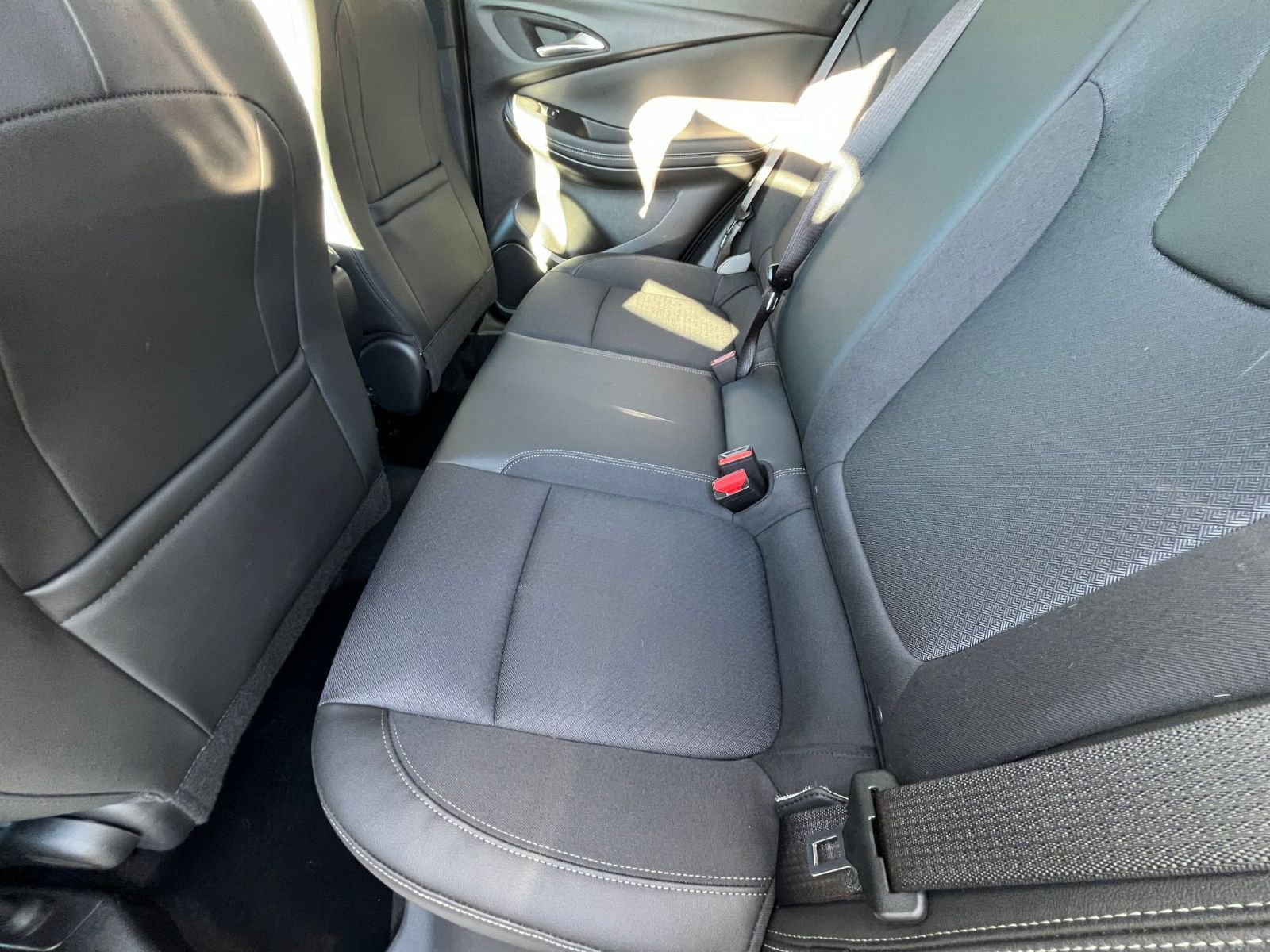 Thumbnail: 2025 Buick Encore GX - 27