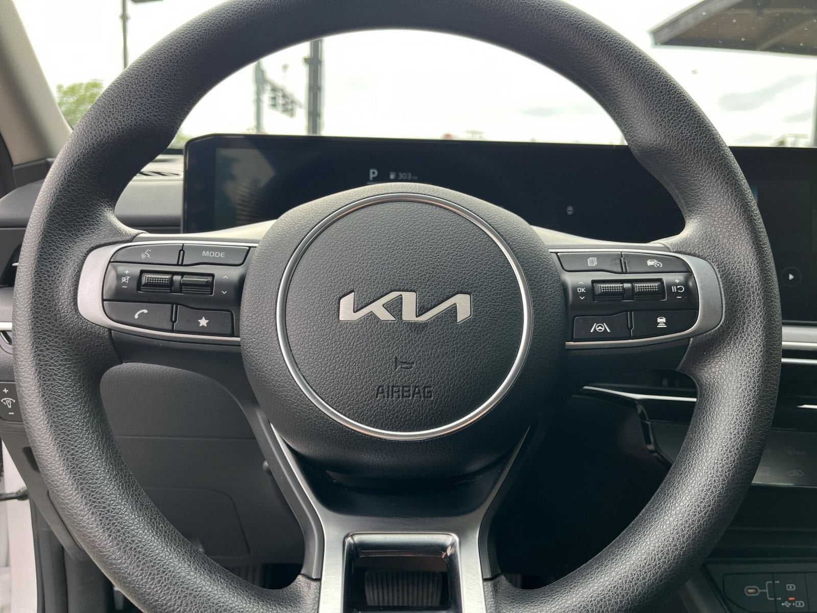 Thumbnail: 2025 Kia K5 - 24