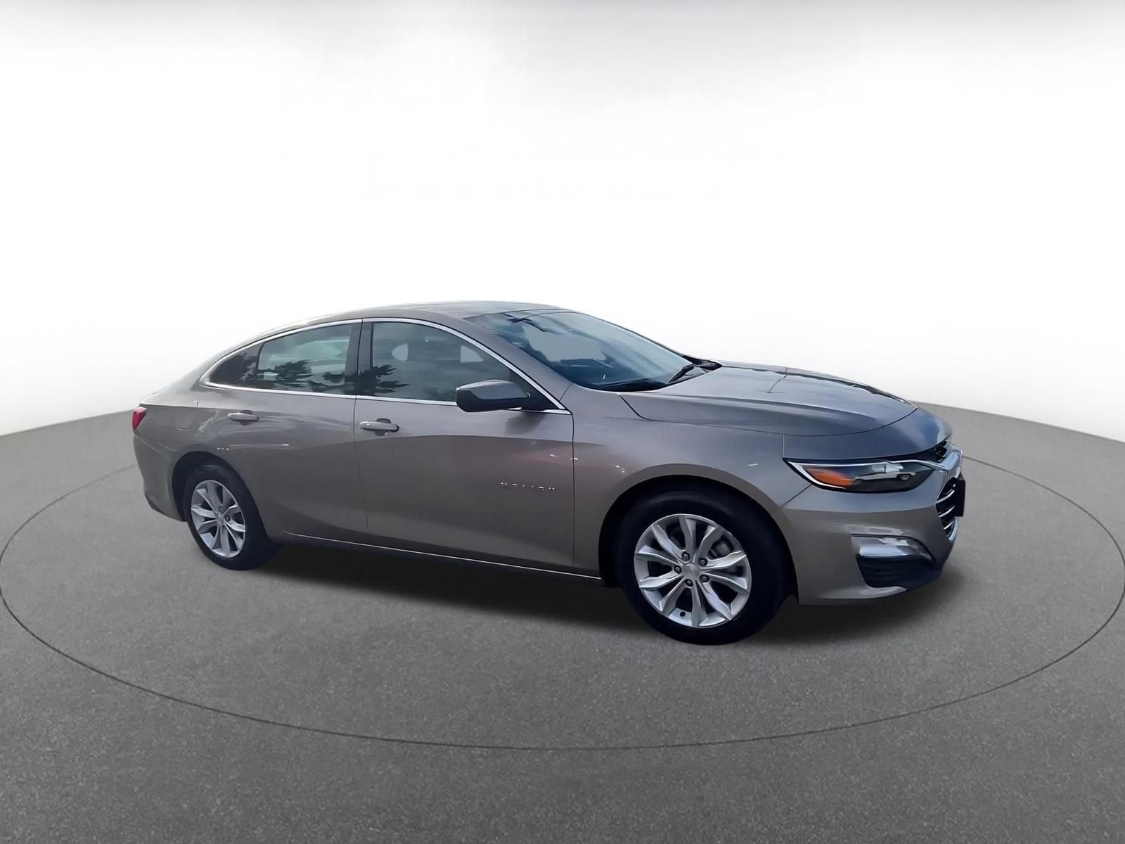 Thumbnail: 2024 Chevrolet Malibu - 2