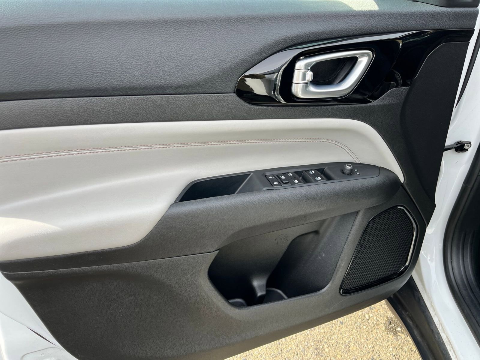 Thumbnail: 2025 Jeep Compass - 18