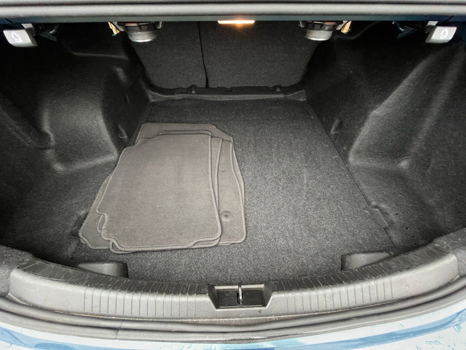 Thumbnail: 2024 Chevrolet Malibu - 33