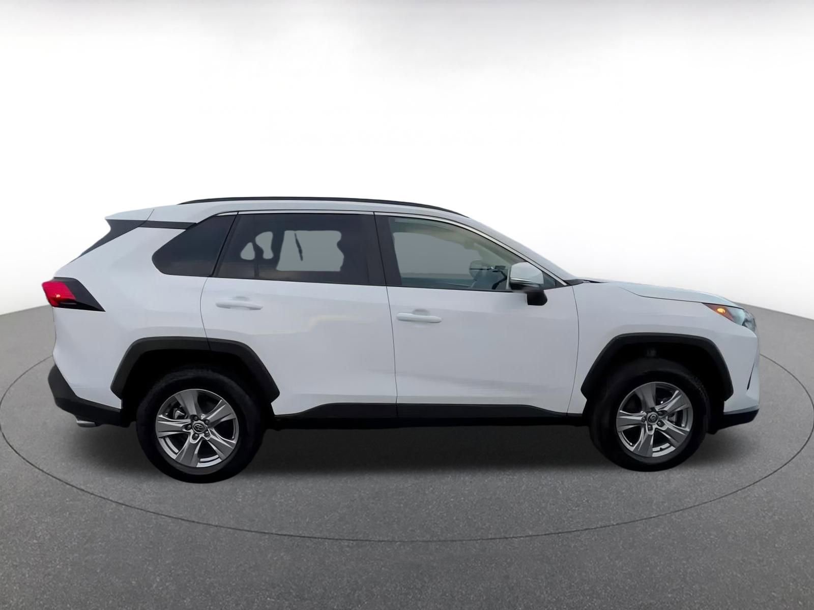 Thumbnail: 2025 Toyota RAV4 - 16