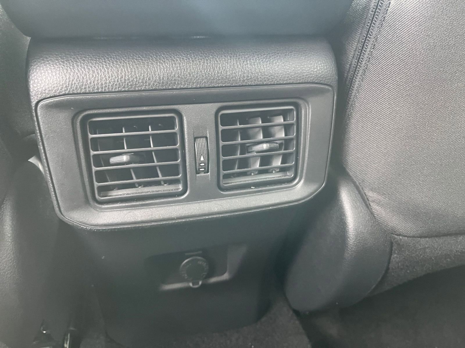 Thumbnail: 2025 Toyota RAV4 - 23