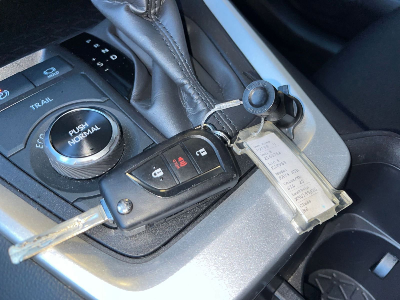 Thumbnail: 2025 Toyota RAV4 - 22