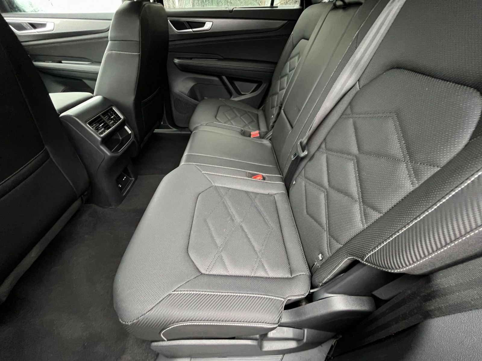 Thumbnail: 2025 Volkswagen Atlas - 25