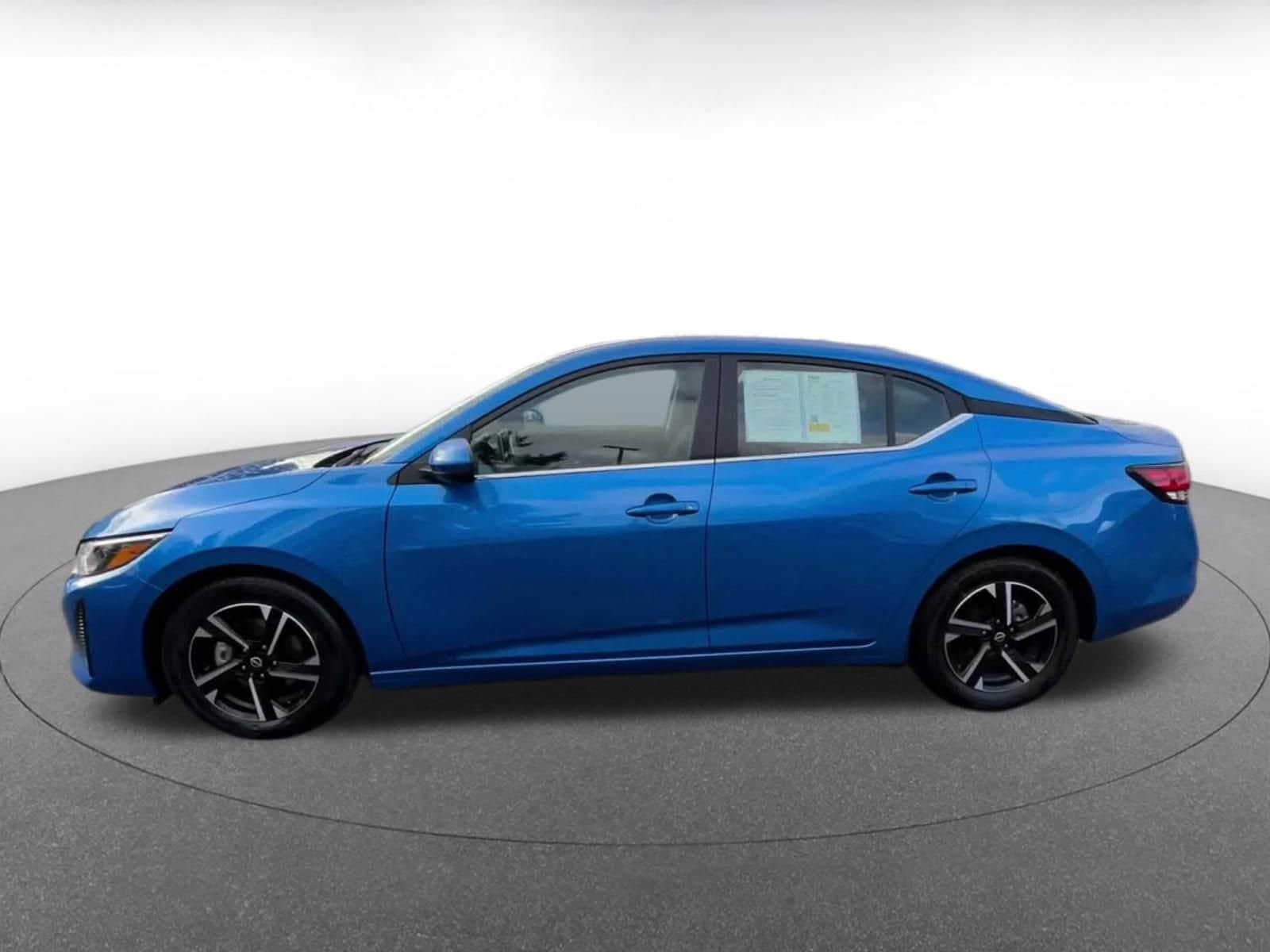 Thumbnail: 2025 Nissan Sentra - 9